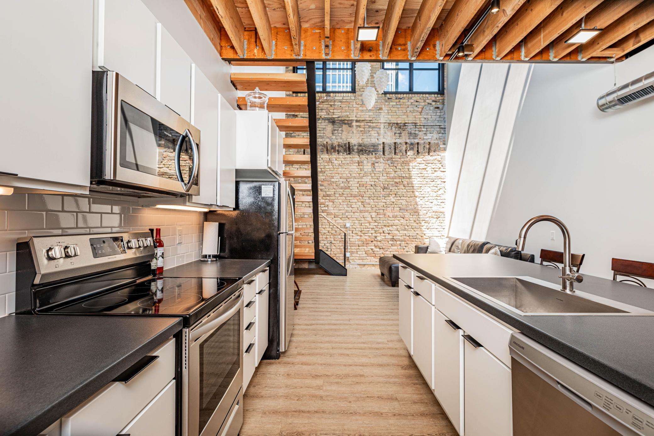 1911 condo for sale at 117 Broadway N, Unit 211 in Fargo, ND — 1 bed, 2 bath (photo 19 of 54)