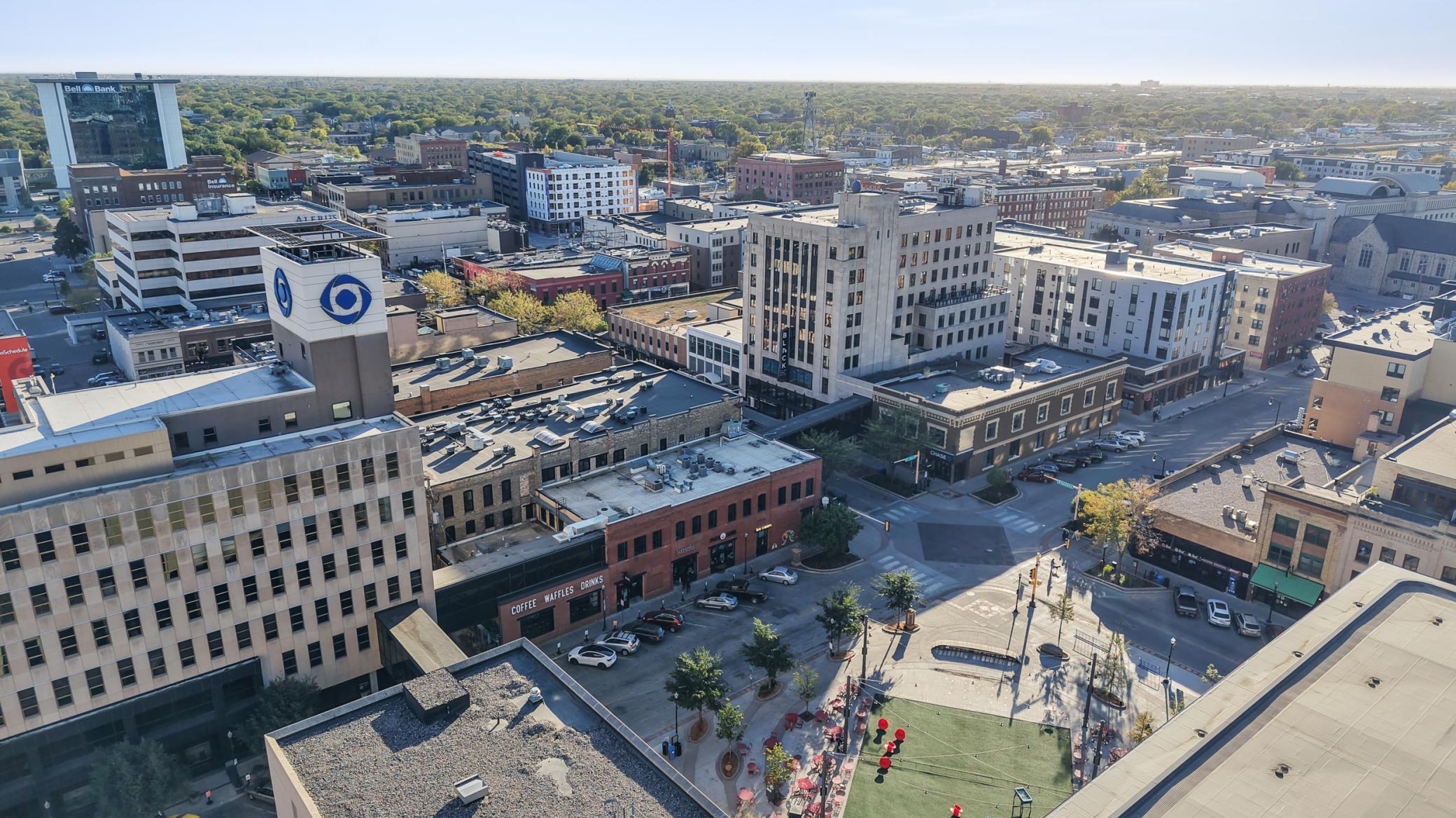 1911 condo for sale at 117 Broadway N, Unit 211 in Fargo, ND — 1 bed, 2 bath (photo 50 of 54)