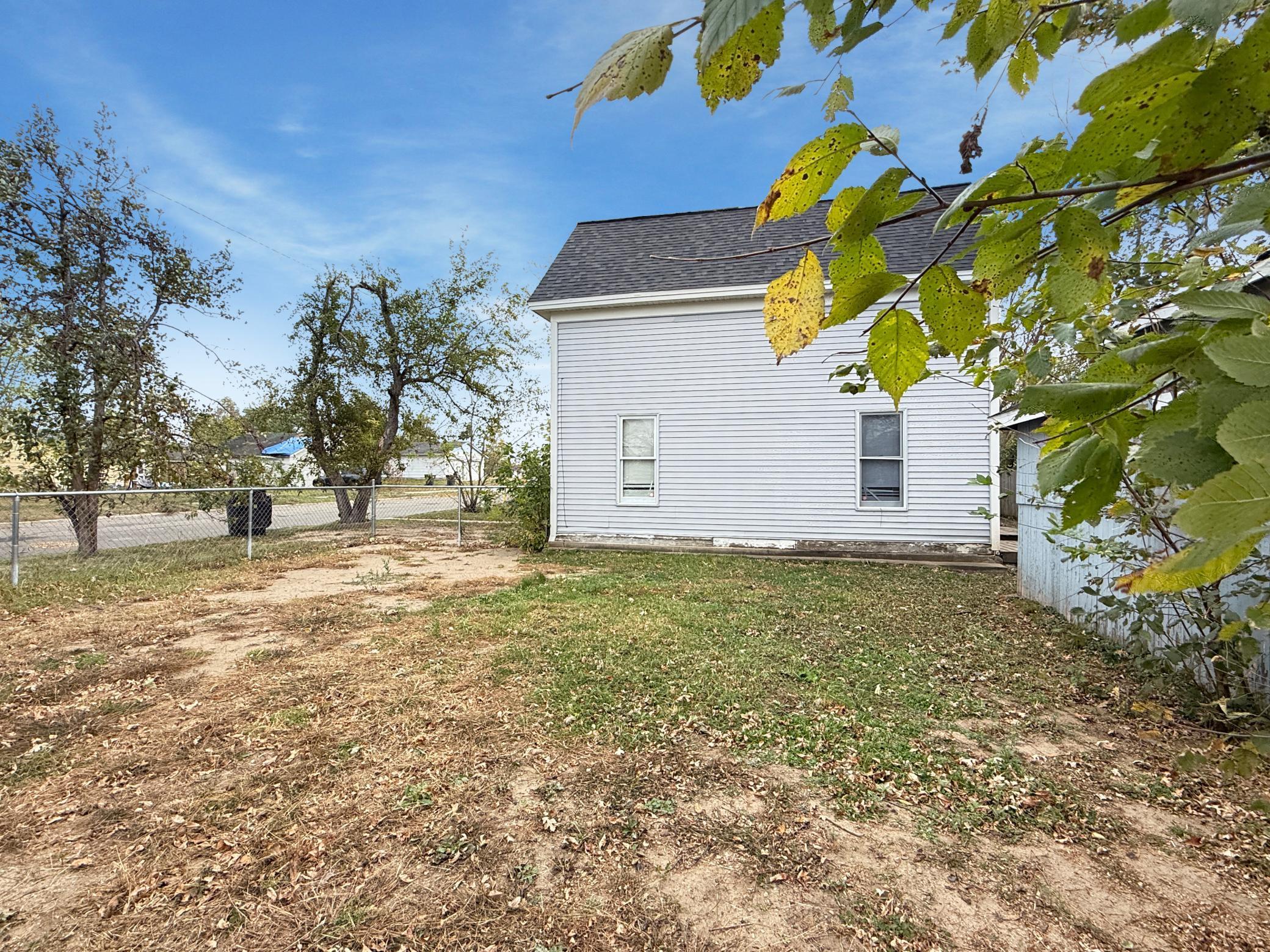 1910 single family home for sale at 522 9th Street NW in Bemidji, MN — 3 bed, 2 bath (photo 16 of 16)