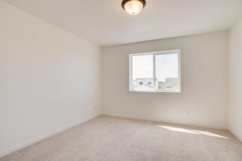 2025 single family home for sale at 2304 37 Avenue S in Moorhead, MN — 3 bed, 3 bath (photo 12 of 23)