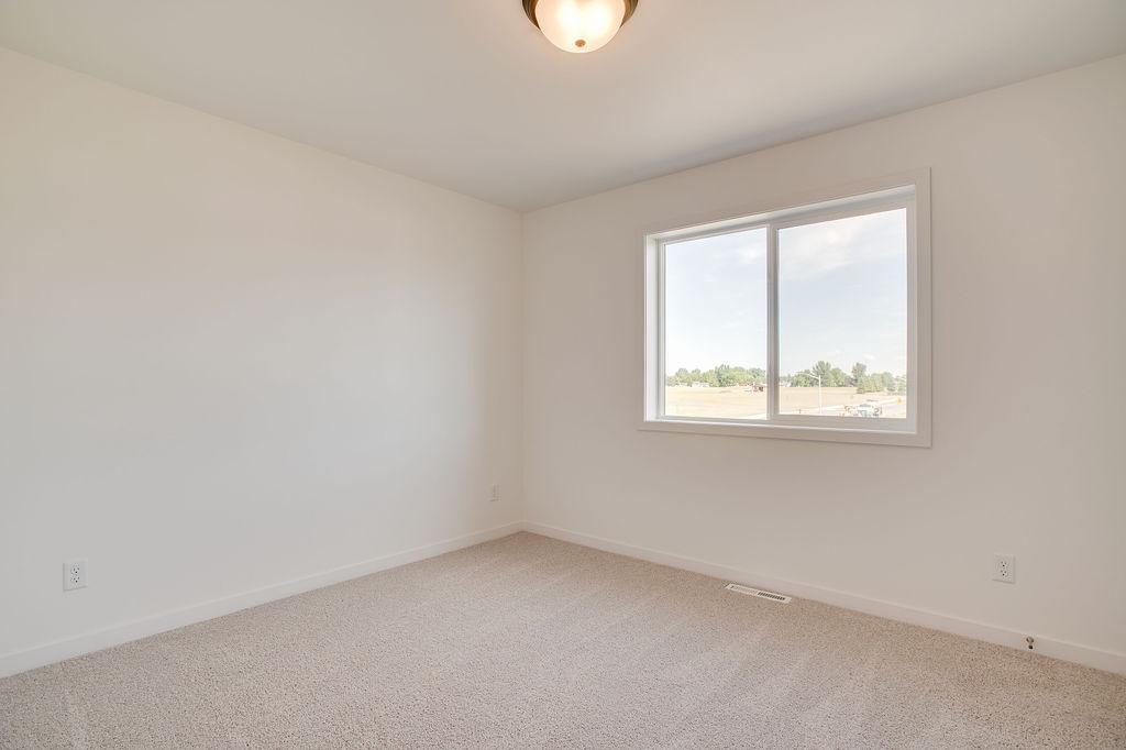 2025 single family home for sale at 2304 37 Avenue S in Moorhead, MN — 3 bed, 3 bath (photo 19 of 23)