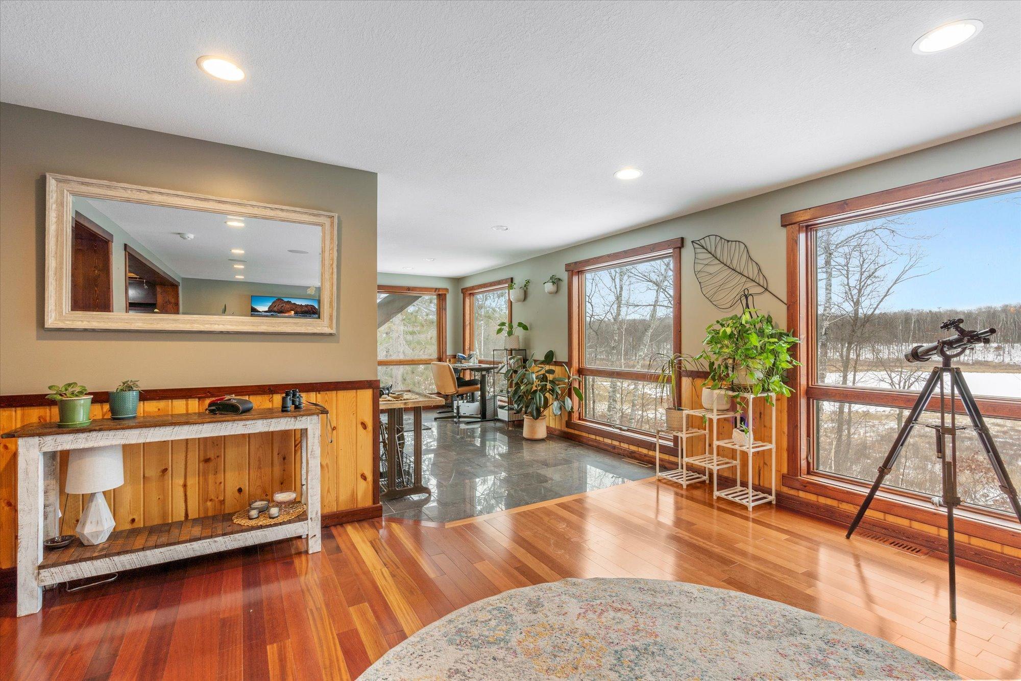 2002 single family home for sale at 10422 Ossawinnamakee Road in Pequot Lakes, MN — 3 bed, 5 bath (photo 14 of 66)