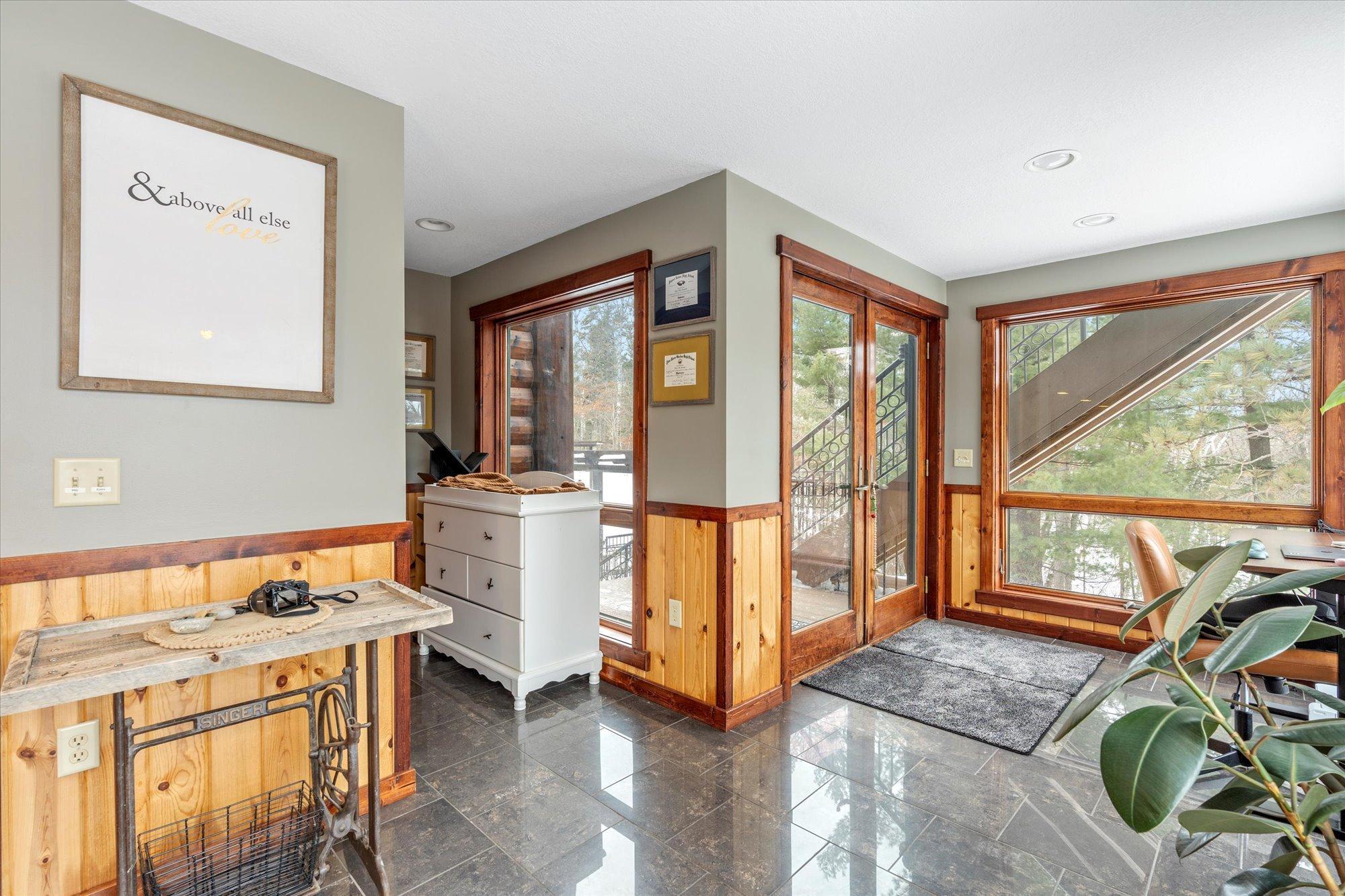2002 single family home for sale at 10422 Ossawinnamakee Road in Pequot Lakes, MN — 3 bed, 5 bath (photo 15 of 66)