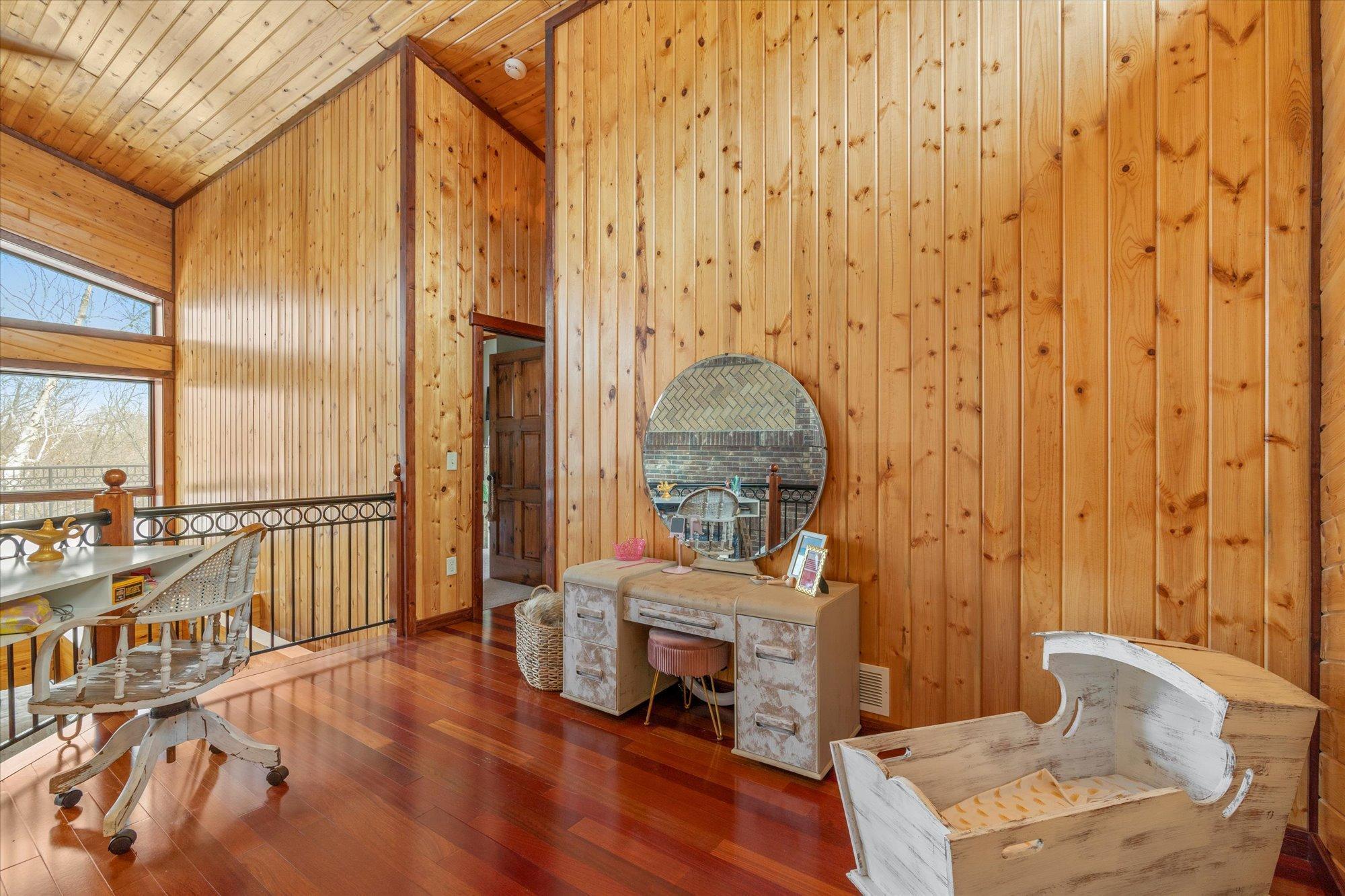 2002 single family home for sale at 10422 Ossawinnamakee Road in Pequot Lakes, MN — 3 bed, 5 bath (photo 34 of 66)