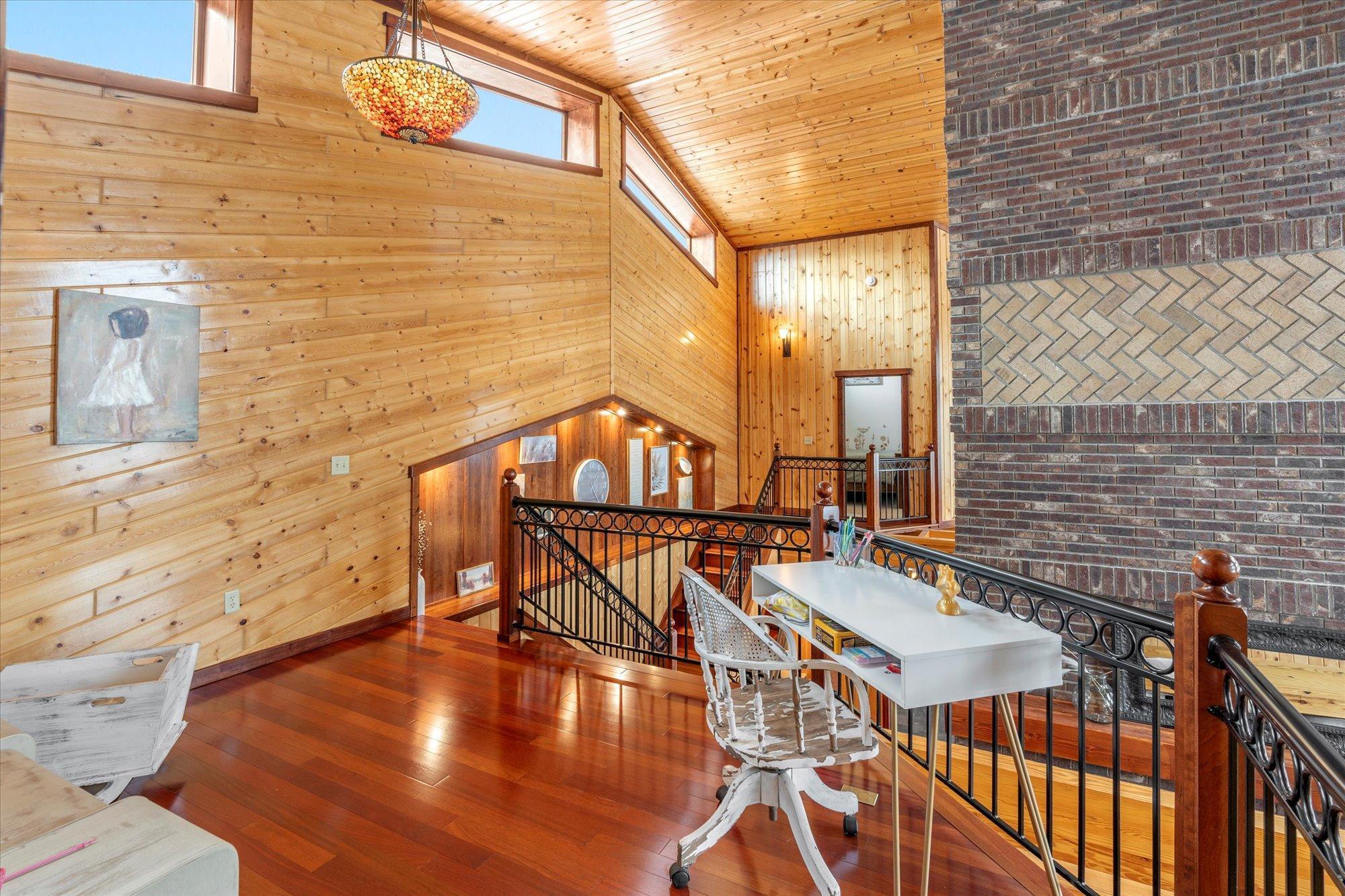 2002 single family home for sale at 10422 Ossawinnamakee Road in Pequot Lakes, MN — 3 bed, 5 bath (photo 35 of 66)
