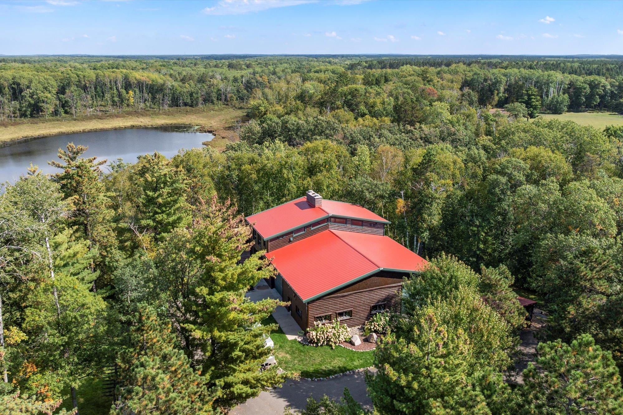 2002 single family home for sale at 10422 Ossawinnamakee Road in Pequot Lakes, MN — 3 bed, 5 bath (photo 58 of 66)