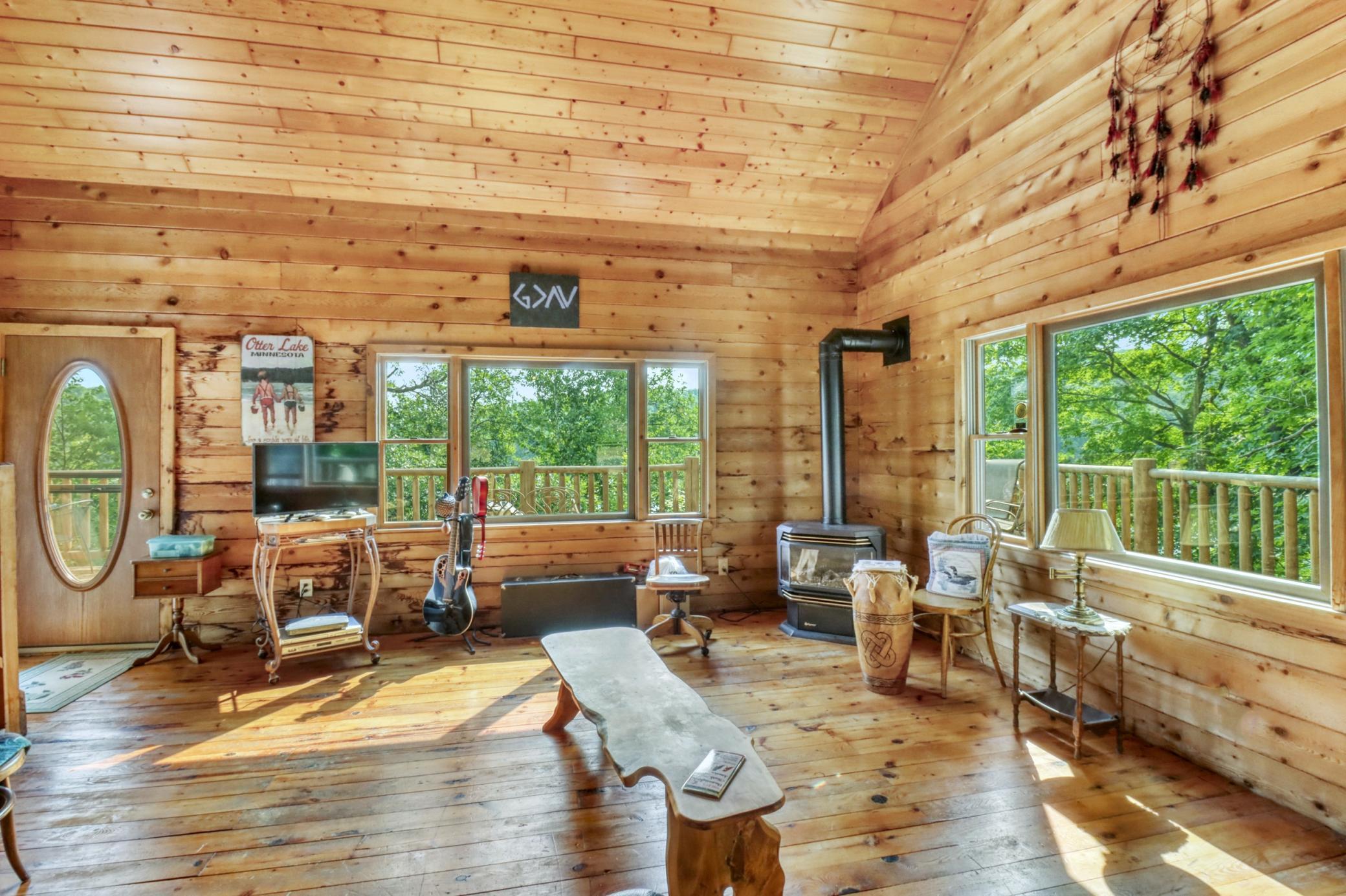 1994 single family home for sale at 46696 Otter Shores Road in Vergas, MN — 3 bed, 3 bath (photo 25 of 47)