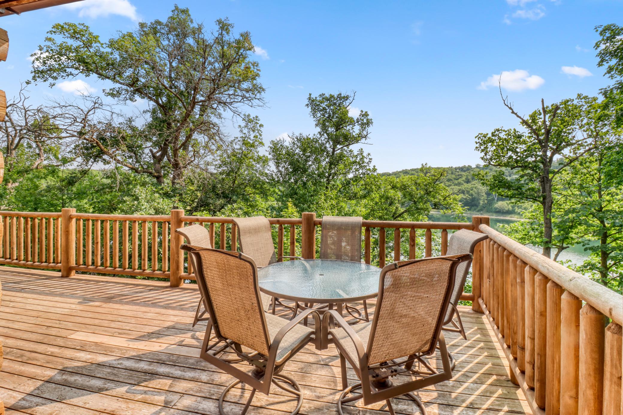 1994 single family home for sale at 46696 Otter Shores Road in Vergas, MN — 3 bed, 3 bath (photo 10 of 47)