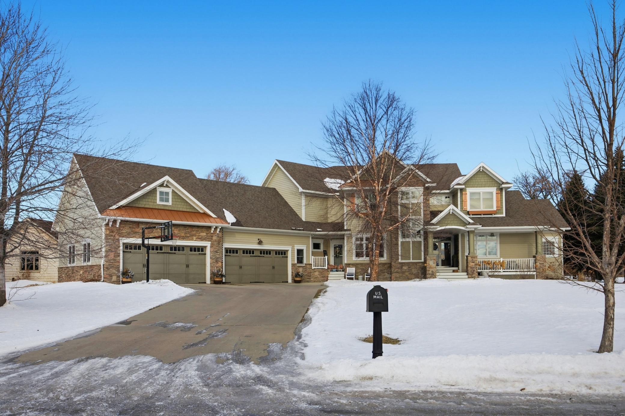 310 48th Avenue SW, Moorhead MN 56560 - Photo 2 of 81