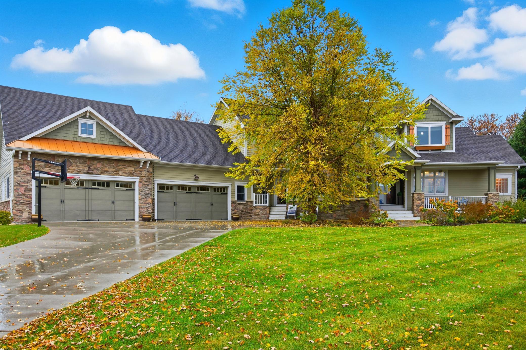 310 48th Avenue SW, Moorhead MN 56560 - Photo 4 of 81