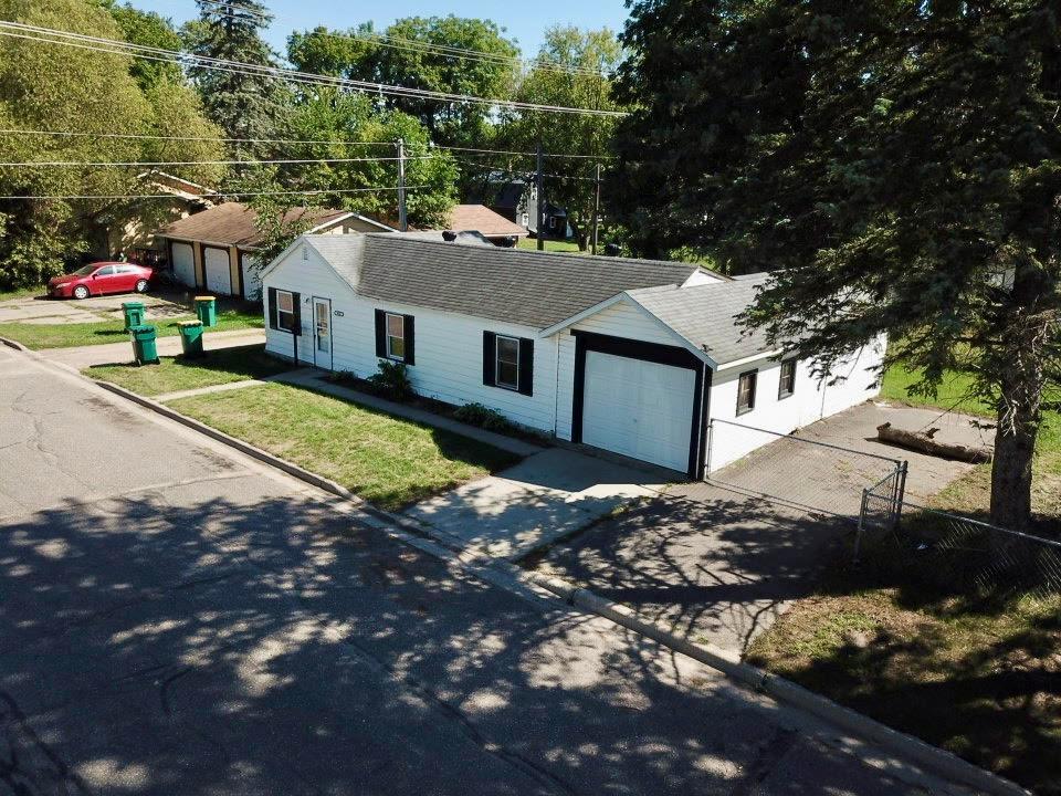 1888 single family home for sale at 924 6th Avenue NE in Brainerd, MN — 2 bed, 1 bath (photo 23 of 23)