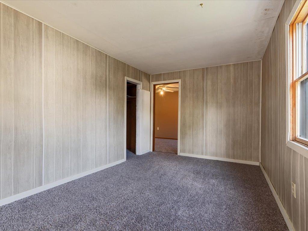 1888 single family home for sale at 924 6th Avenue NE in Brainerd, MN — 2 bed, 1 bath (photo 7 of 23)