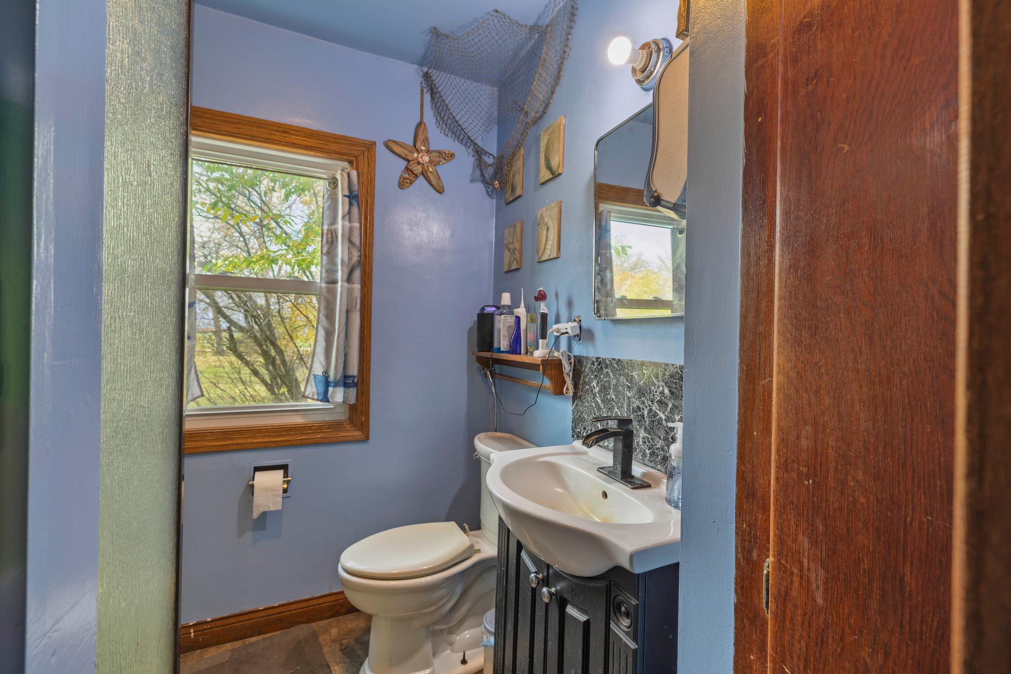 1950 single family home for sale at 2883 105th Avenue in Mahnomen, MN — 4 bed, 1 bath (photo 13 of 42)