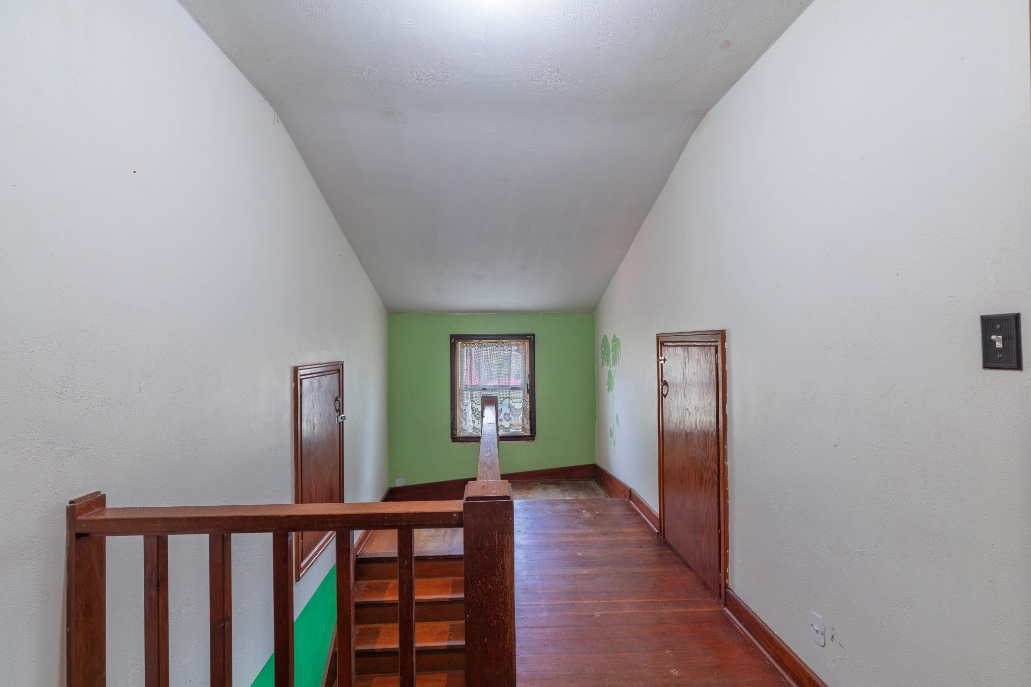 1950 single family home for sale at 2883 105th Avenue in Mahnomen, MN — 4 bed, 1 bath (photo 15 of 42)