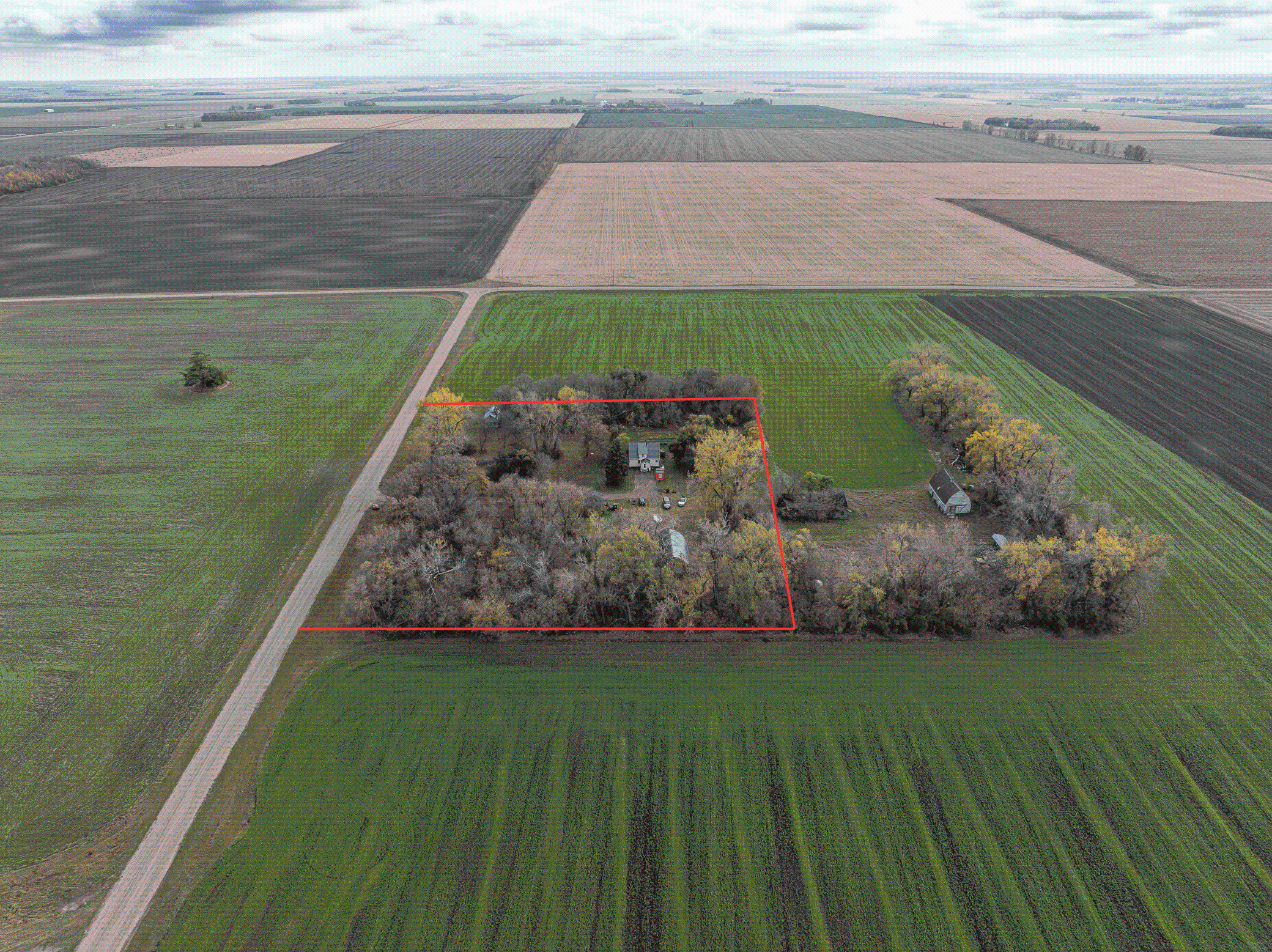 1950 single family home for sale at 2883 105th Avenue in Mahnomen, MN — 4 bed, 1 bath (photo 39 of 42)