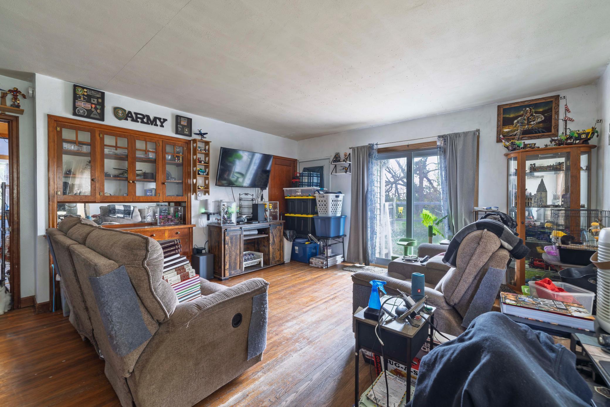 1950 single family home for sale at 2883 105th Avenue in Mahnomen, MN — 4 bed, 1 bath (photo 6 of 42)