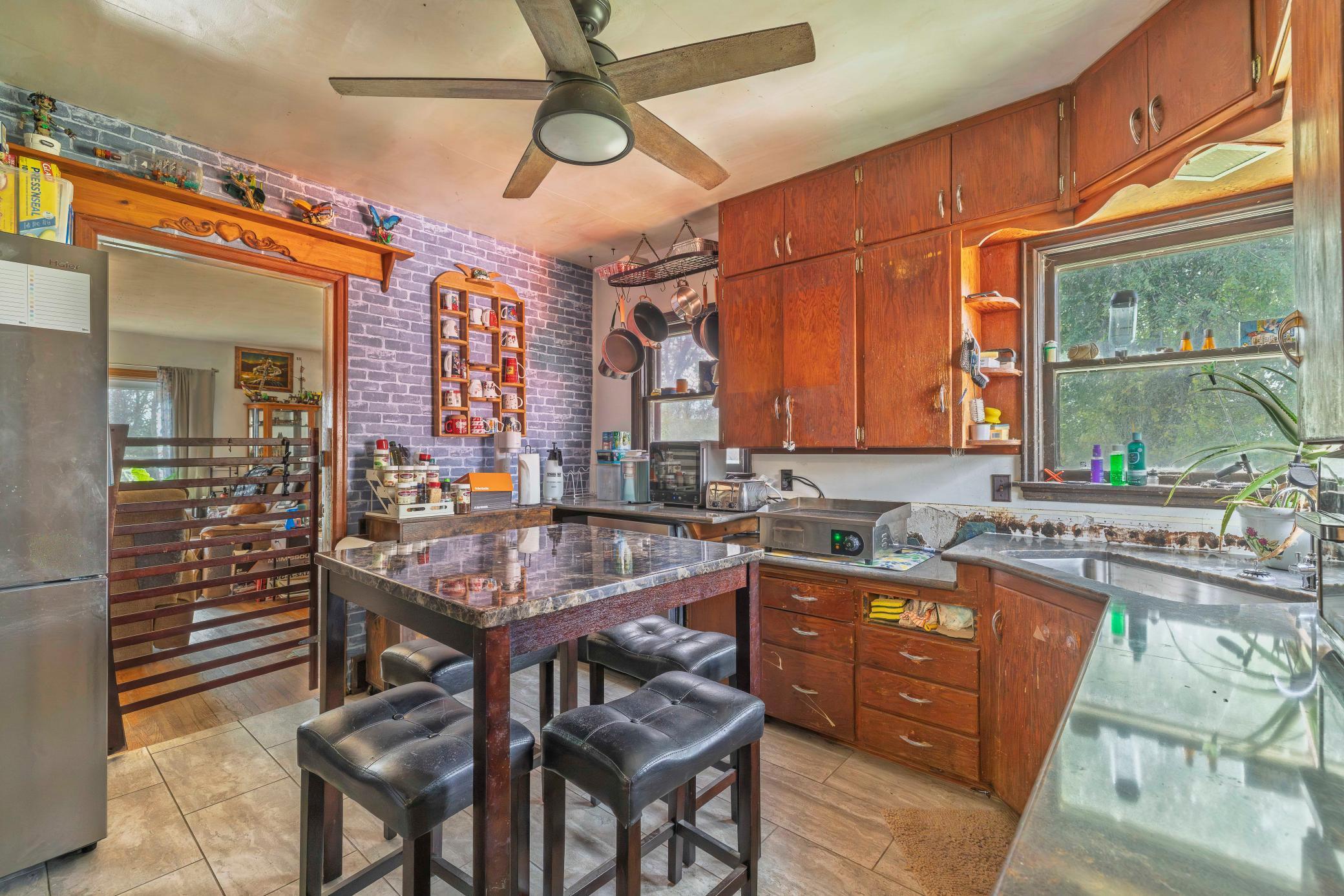 1950 single family home for sale at 2883 105th Avenue in Mahnomen, MN — 4 bed, 1 bath (photo 7 of 42)