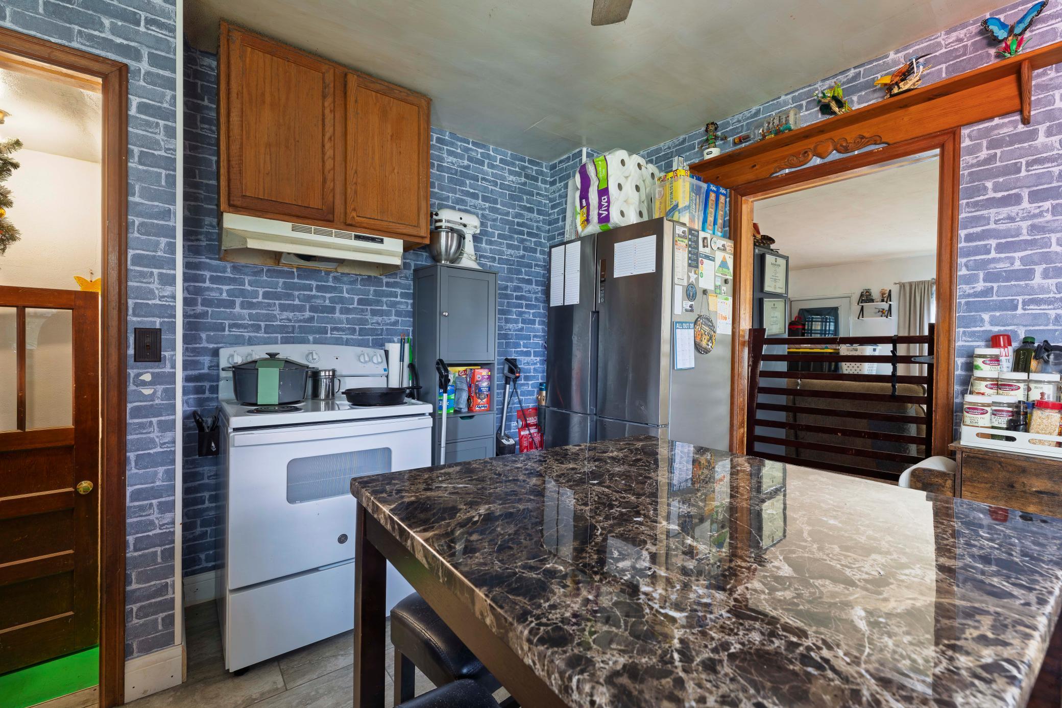 1950 single family home for sale at 2883 105th Avenue in Mahnomen, MN — 4 bed, 1 bath (photo 8 of 42)