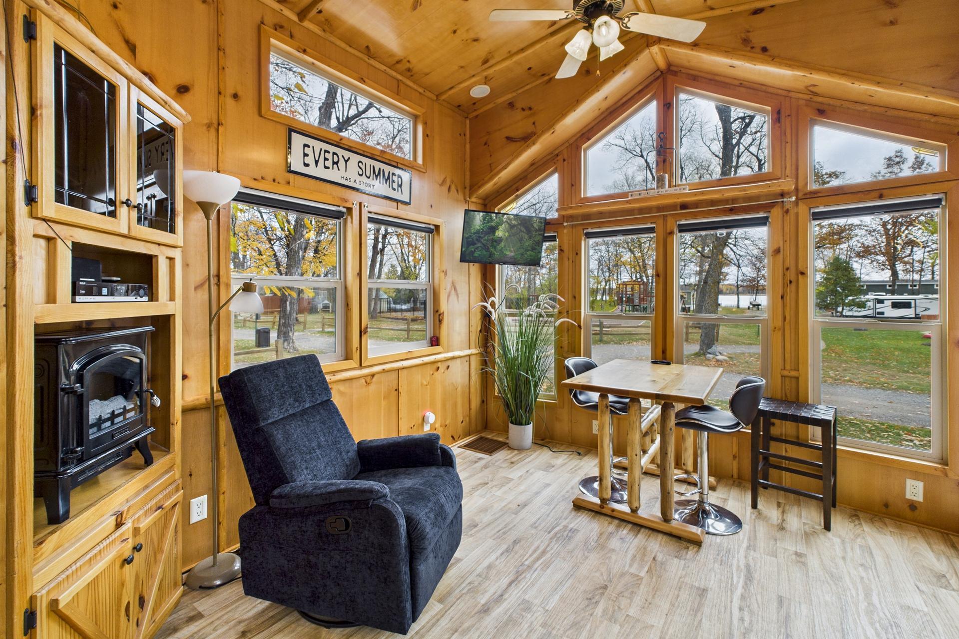 2008 single family home for sale at 29510 US Hwy 169 in Aitkin, MN — 1 bed, 1 bath (photo 2 of 19)
