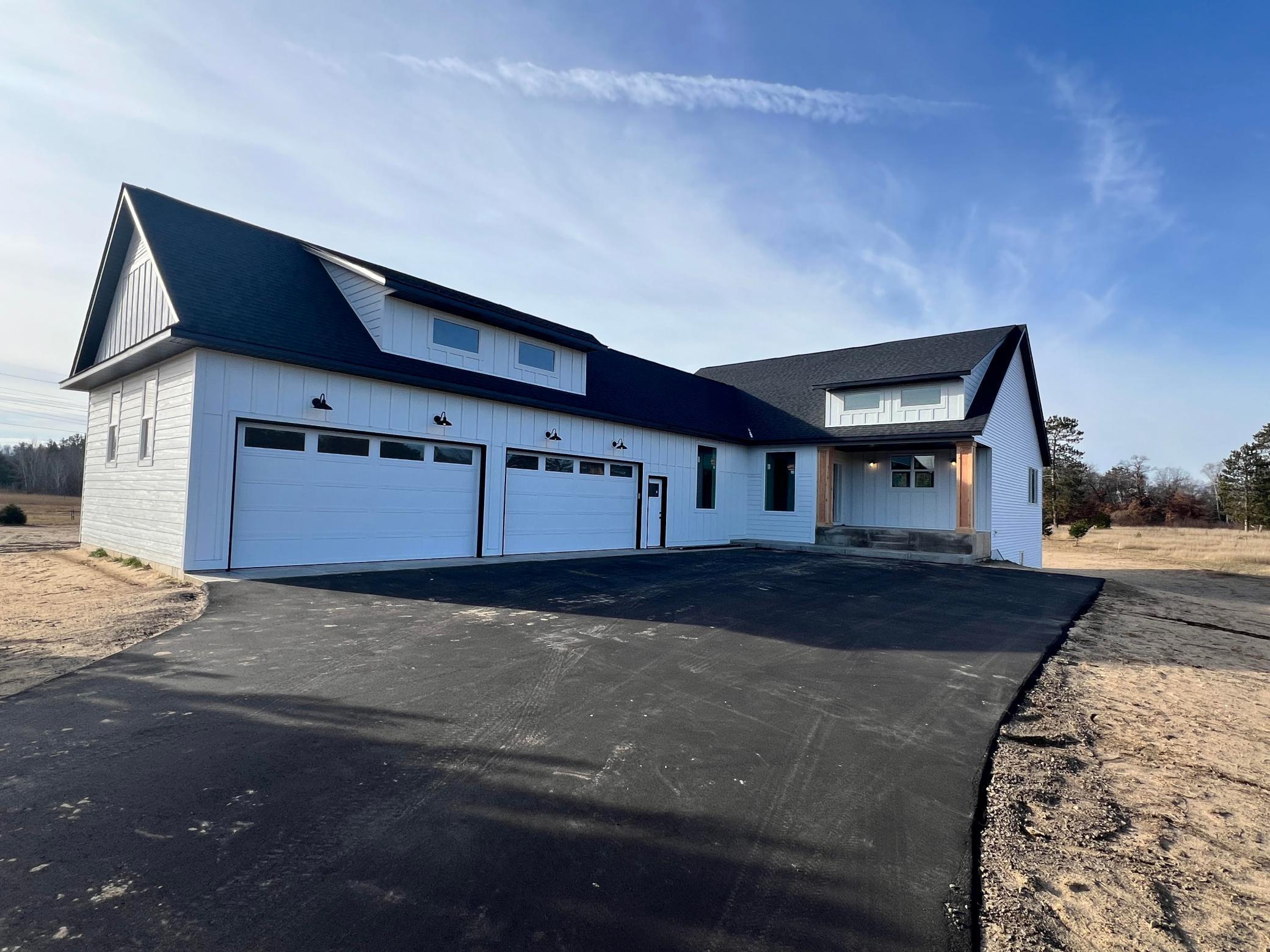 2026 single family home for sale at 22042 County Road 137 in Nisswa, MN — 2 bed, 2 bath (photo 23 of 24)