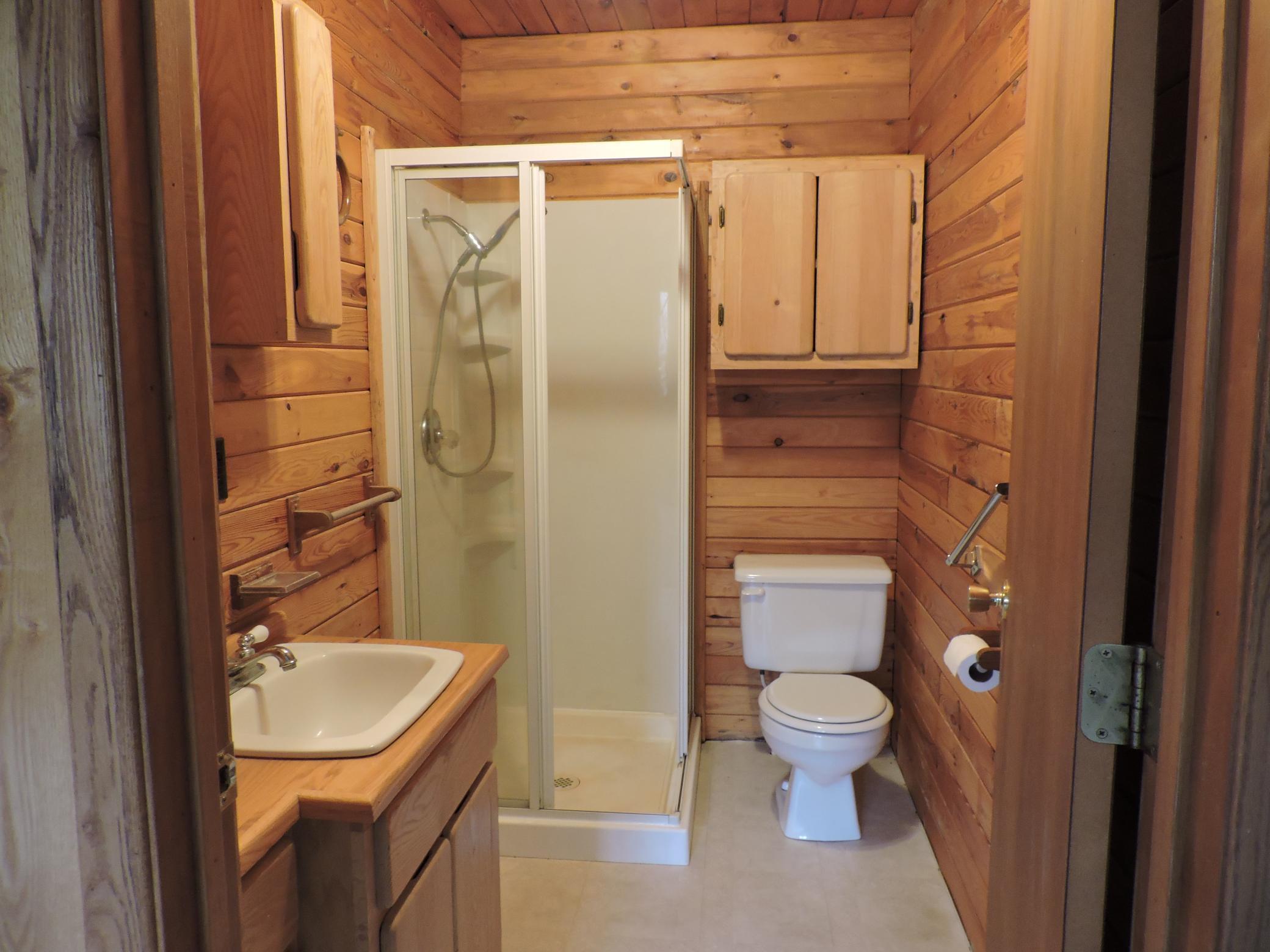 1992 single family home for sale at 26389 Reilly Beach Road in Bovey, MN — 6 bed, 4 bath (photo 15 of 37)