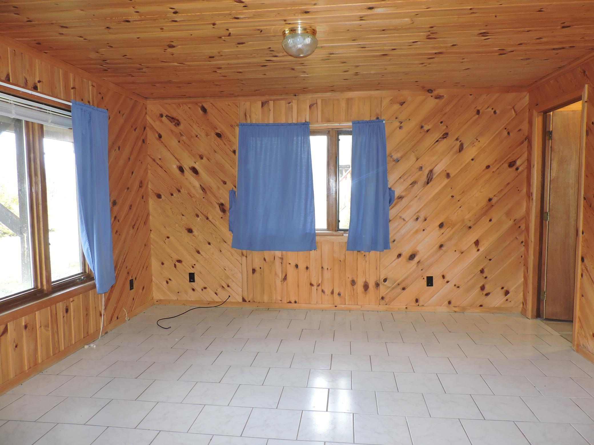 1992 single family home for sale at 26389 Reilly Beach Road in Bovey, MN — 6 bed, 4 bath (photo 20 of 37)