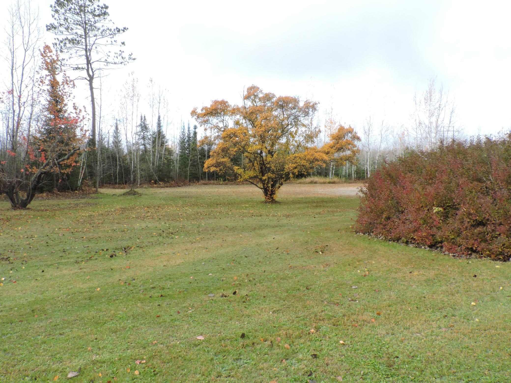 1992 single family home for sale at 26389 Reilly Beach Road in Bovey, MN — 6 bed, 4 bath (photo 3 of 37)