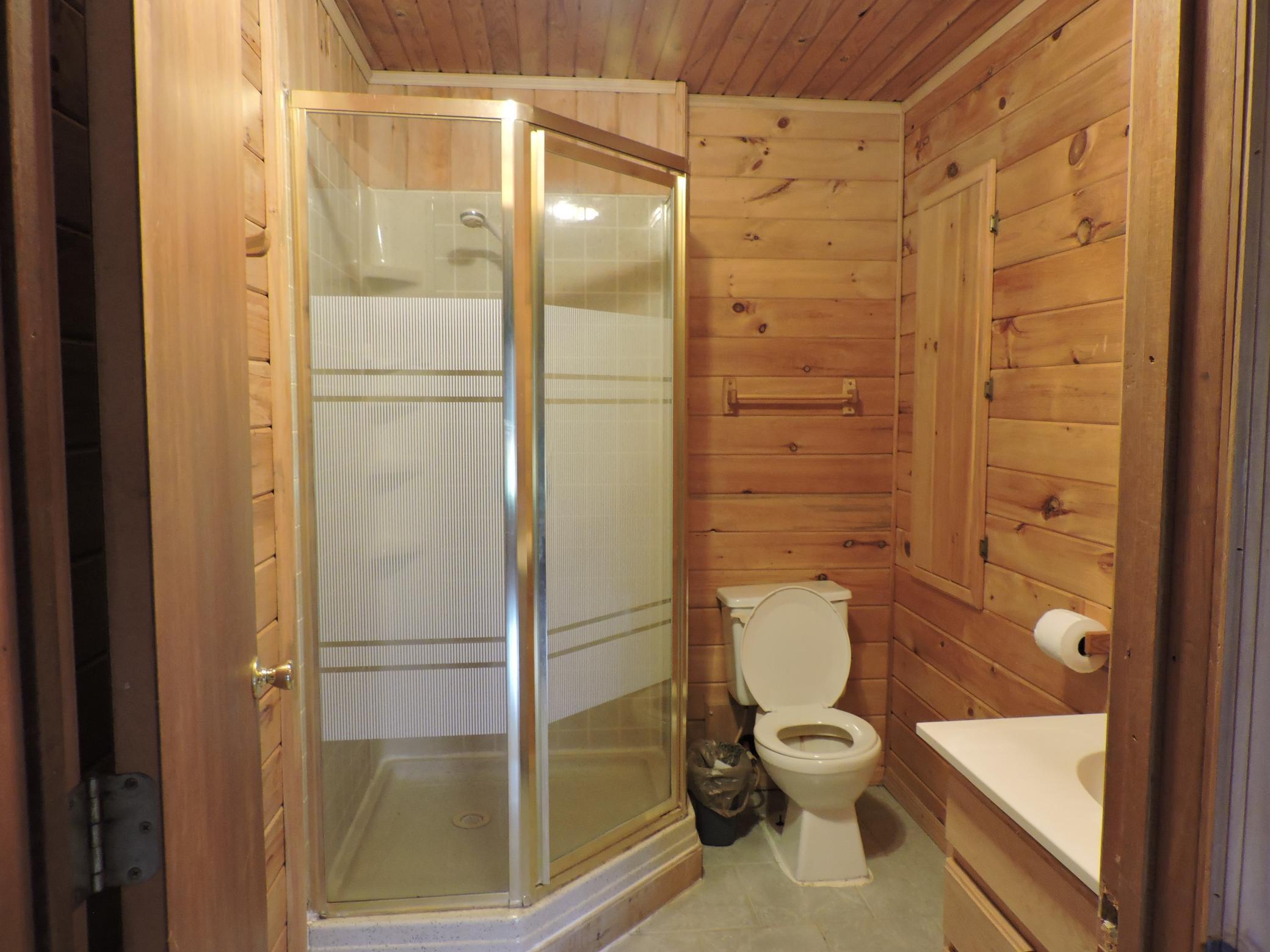 1992 single family home for sale at 26389 Reilly Beach Road in Bovey, MN — 6 bed, 4 bath (photo 22 of 37)