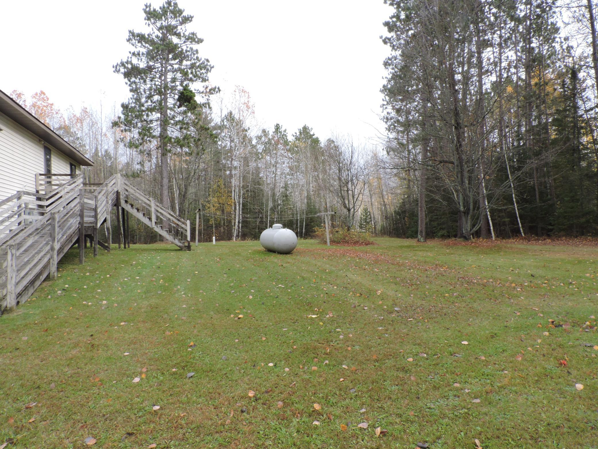 1992 single family home for sale at 26389 Reilly Beach Road in Bovey, MN — 6 bed, 4 bath (photo 5 of 37)