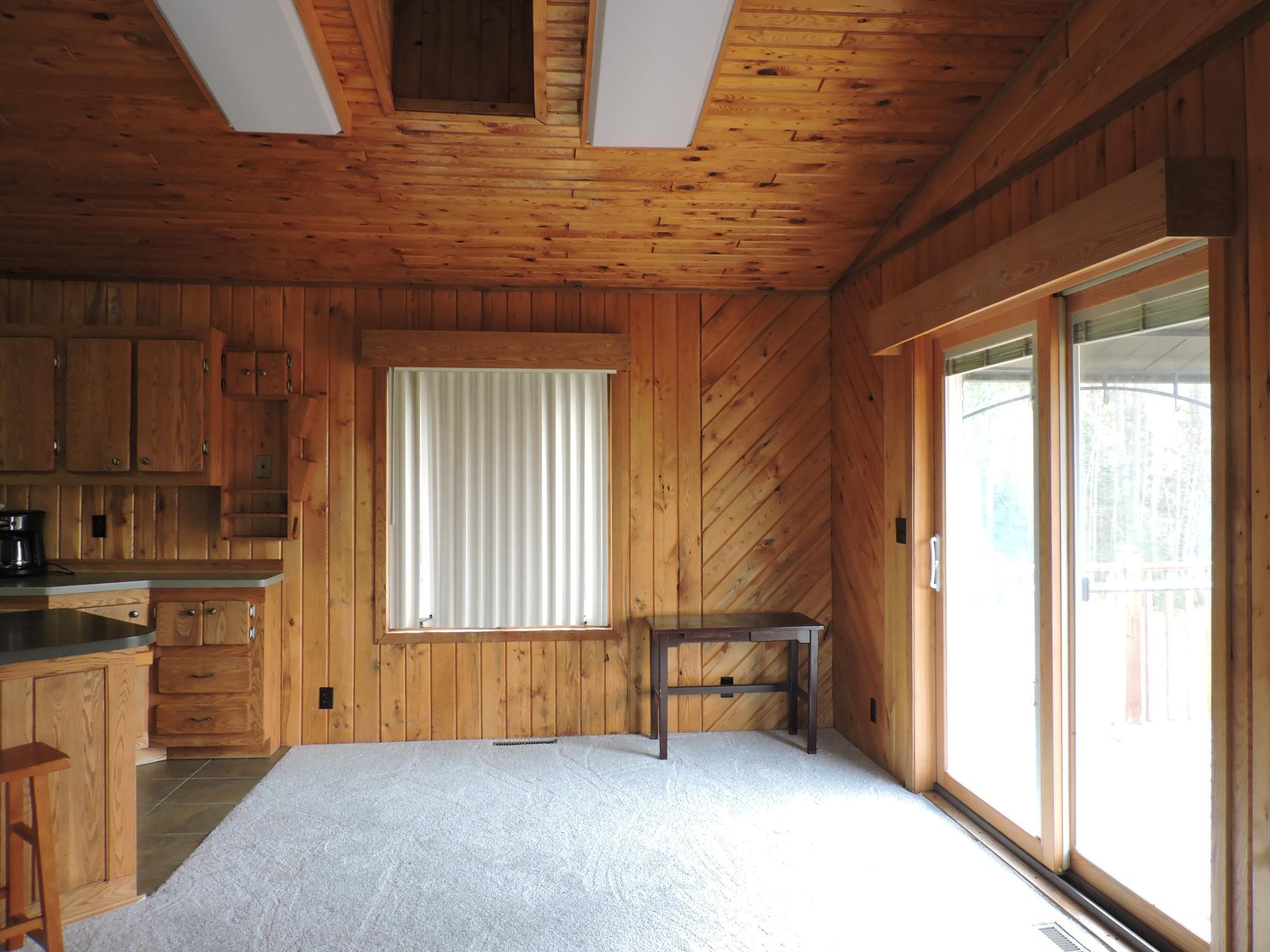 1992 single family home for sale at 26389 Reilly Beach Road in Bovey, MN — 6 bed, 4 bath (photo 9 of 37)