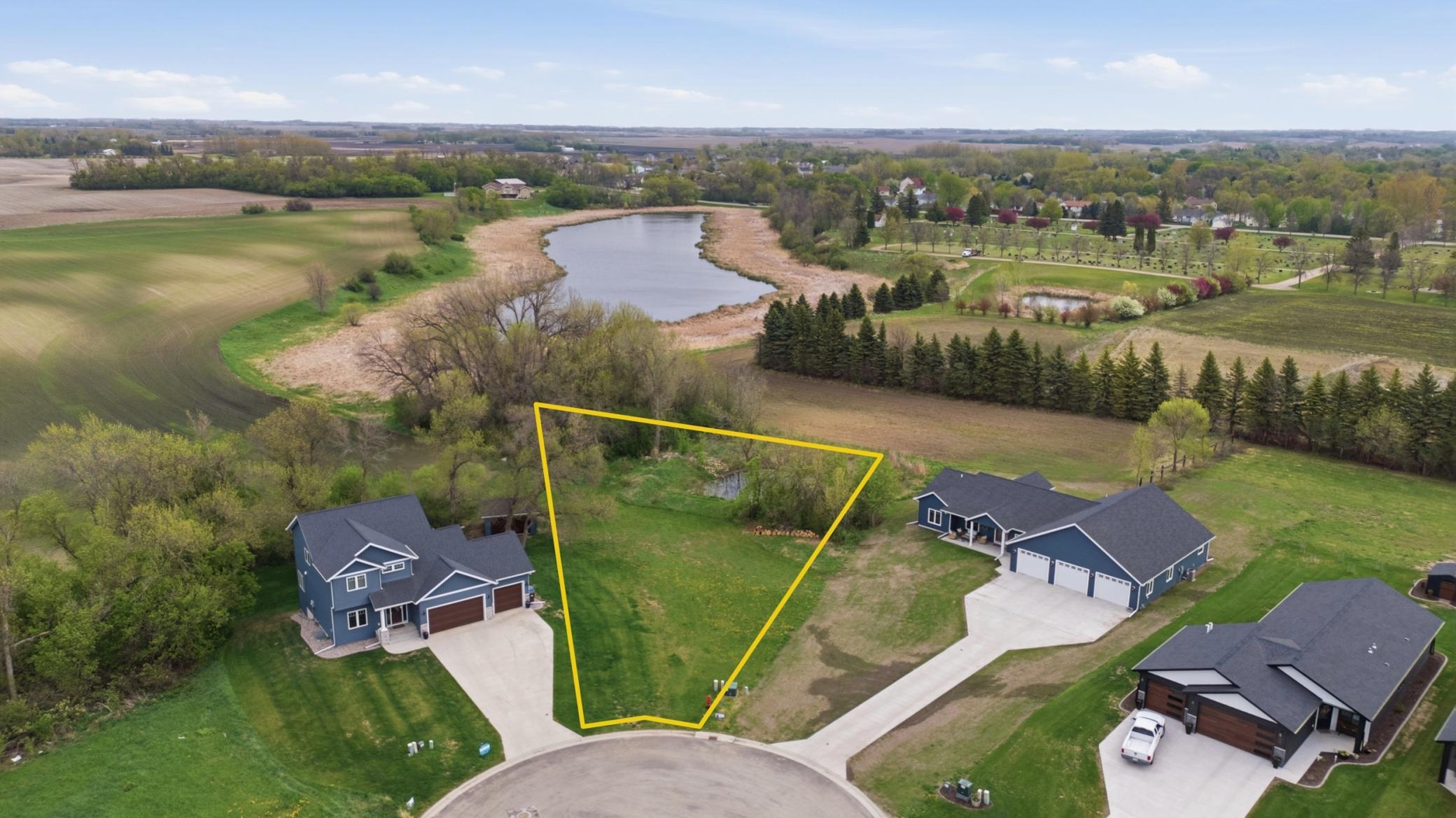 land for sale at 536 Leonard Street in Hawley, MN