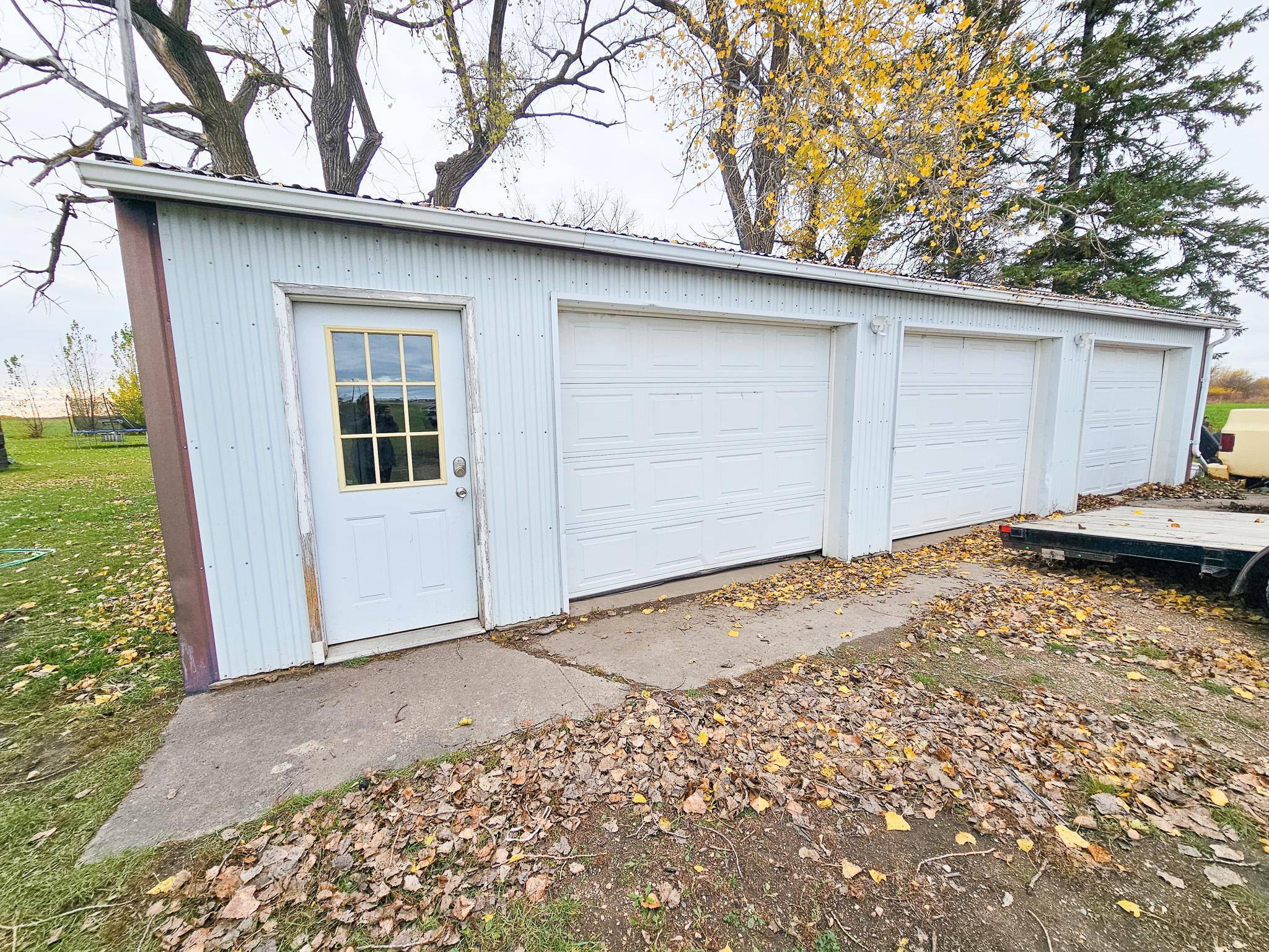 2005 single family home for sale at 14099 140th Avenue SW in Red Lake Falls, MN — 3 bed, 2 bath (photo 11 of 27)
