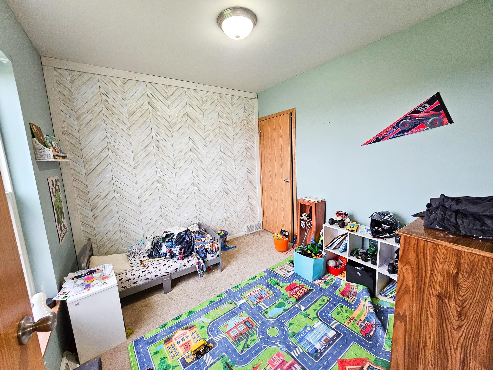 2005 single family home for sale at 14099 140th Avenue SW in Red Lake Falls, MN — 3 bed, 2 bath (photo 16 of 27)