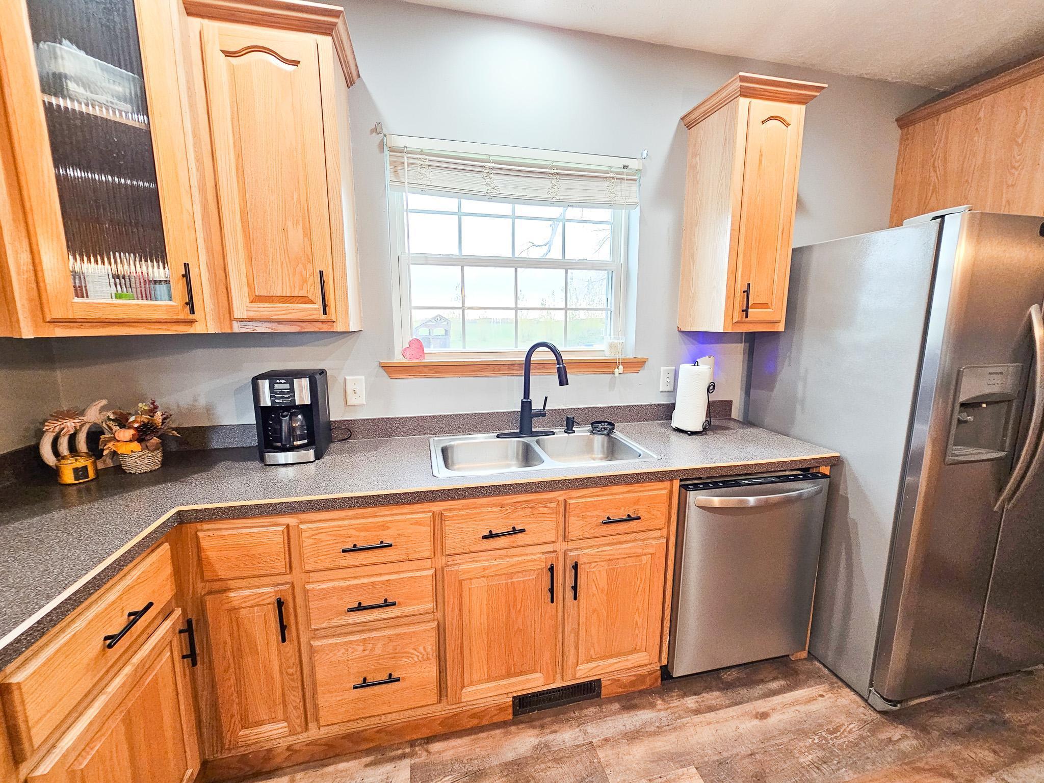 2005 single family home for sale at 14099 140th Avenue SW in Red Lake Falls, MN — 3 bed, 2 bath (photo 18 of 27)