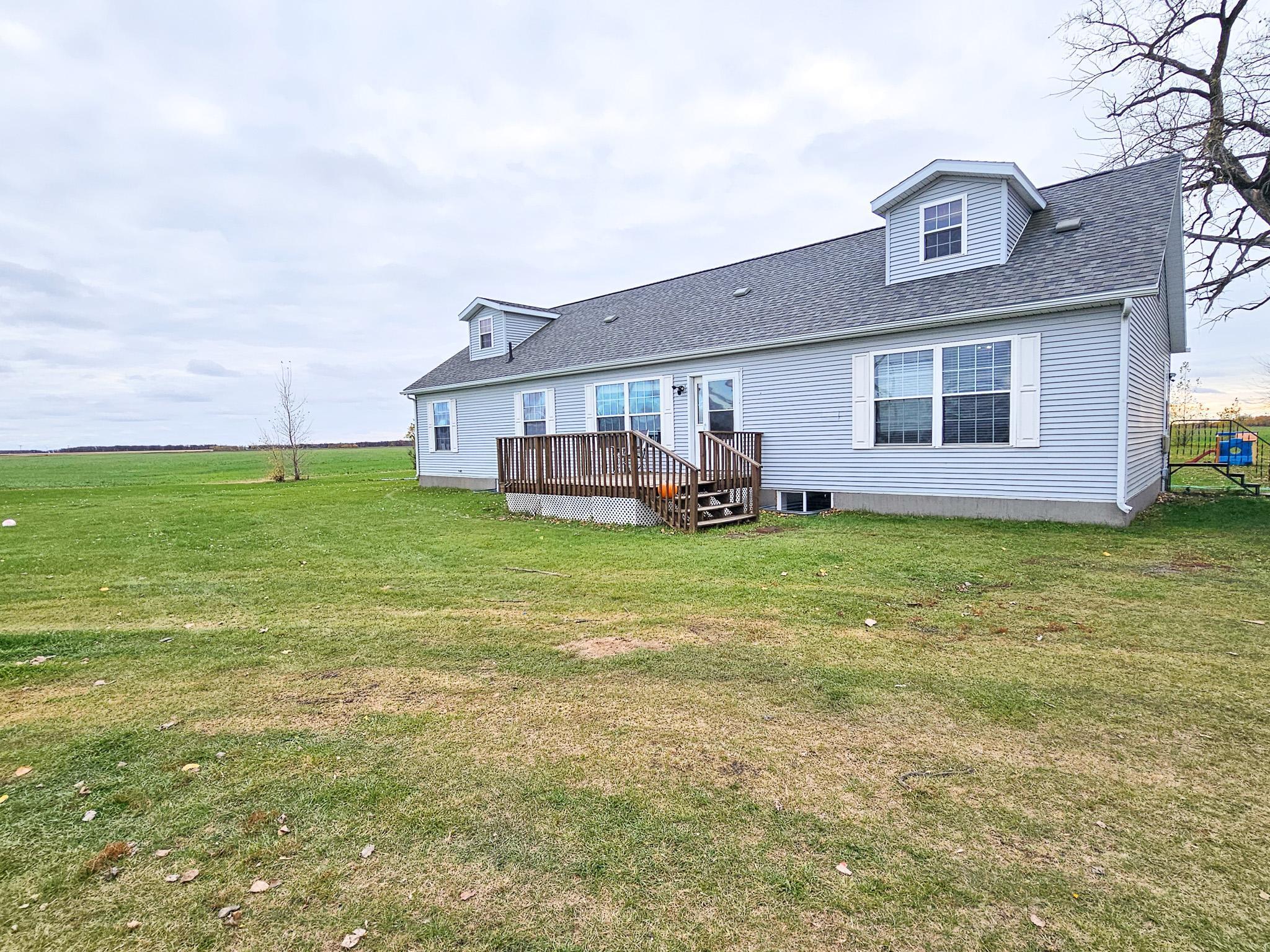 2005 single family home for sale at 14099 140th Avenue SW in Red Lake Falls, MN — 3 bed, 2 bath (photo 4 of 27)