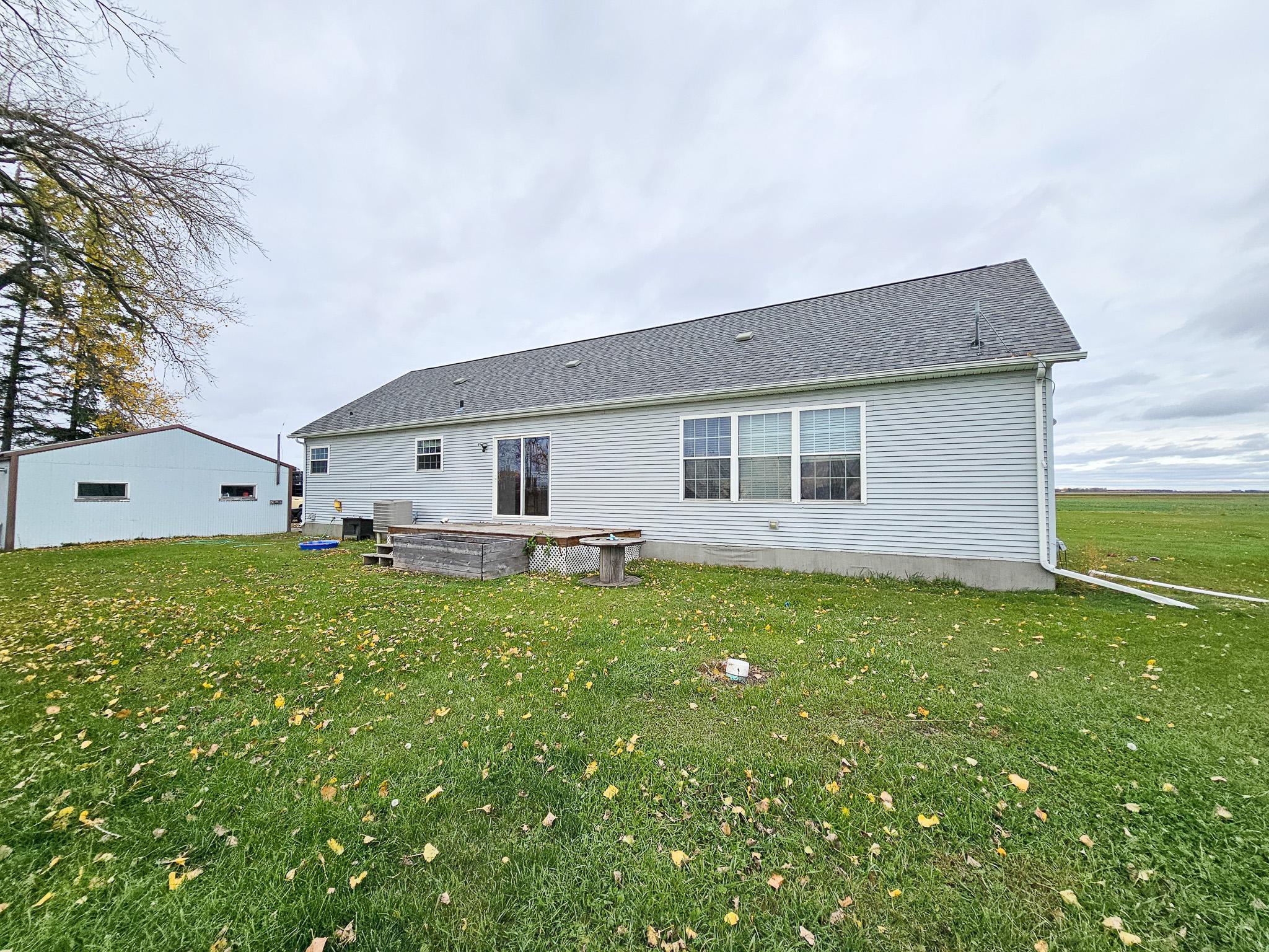 2005 single family home for sale at 14099 140th Avenue SW in Red Lake Falls, MN — 3 bed, 2 bath (photo 6 of 27)