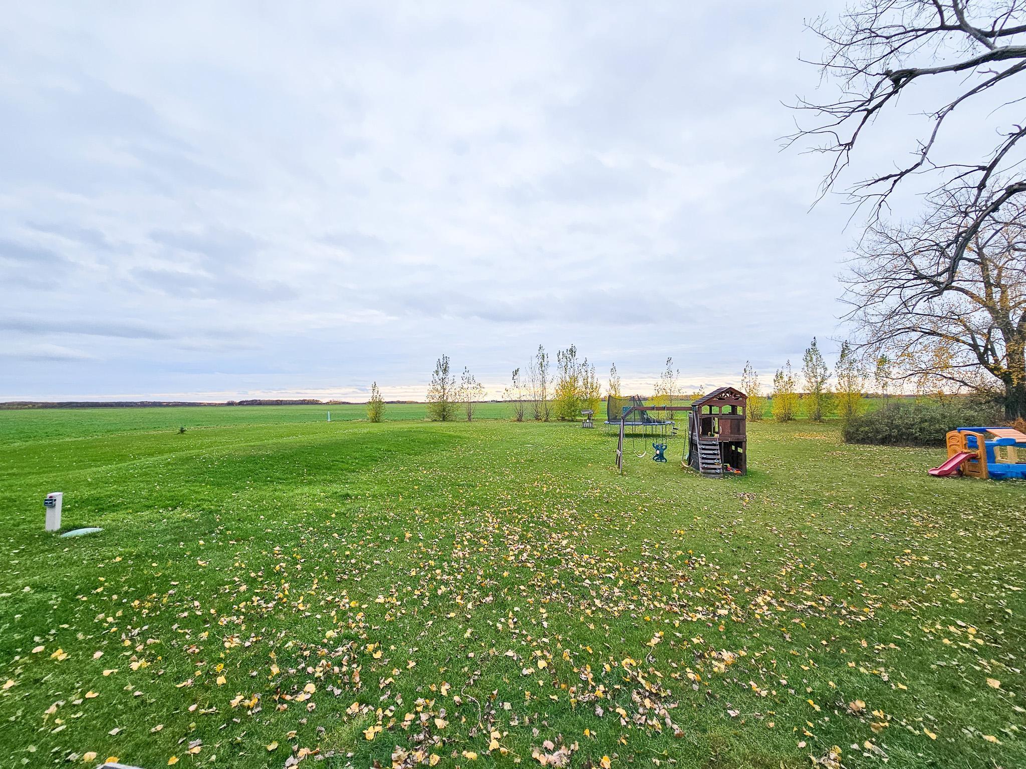 2005 single family home for sale at 14099 140th Avenue SW in Red Lake Falls, MN — 3 bed, 2 bath (photo 9 of 27)