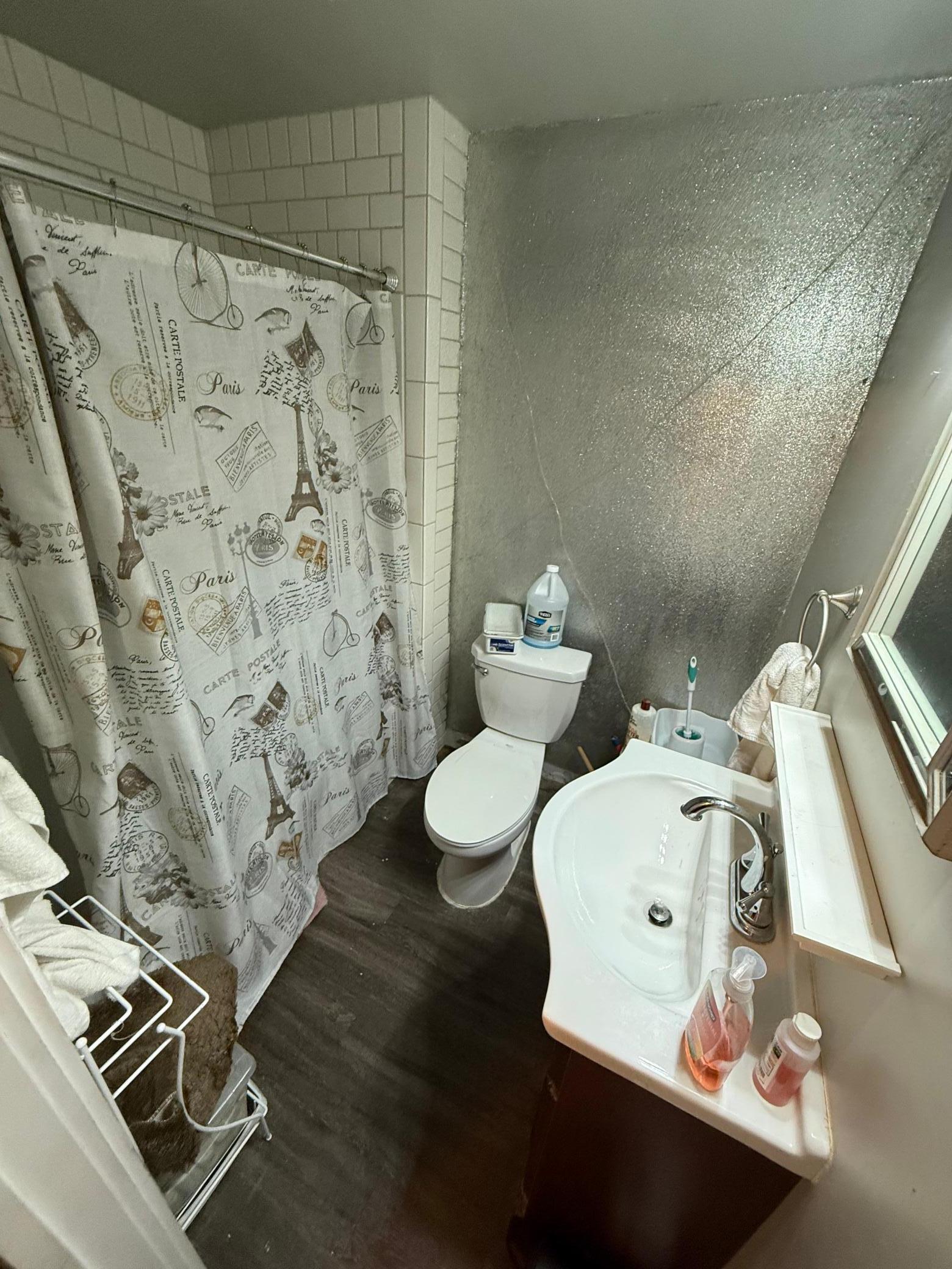 1900 home for sale at 1419 4th Avenue N in Fargo, ND — 16 bed, 4 bath (photo 15 of 17)