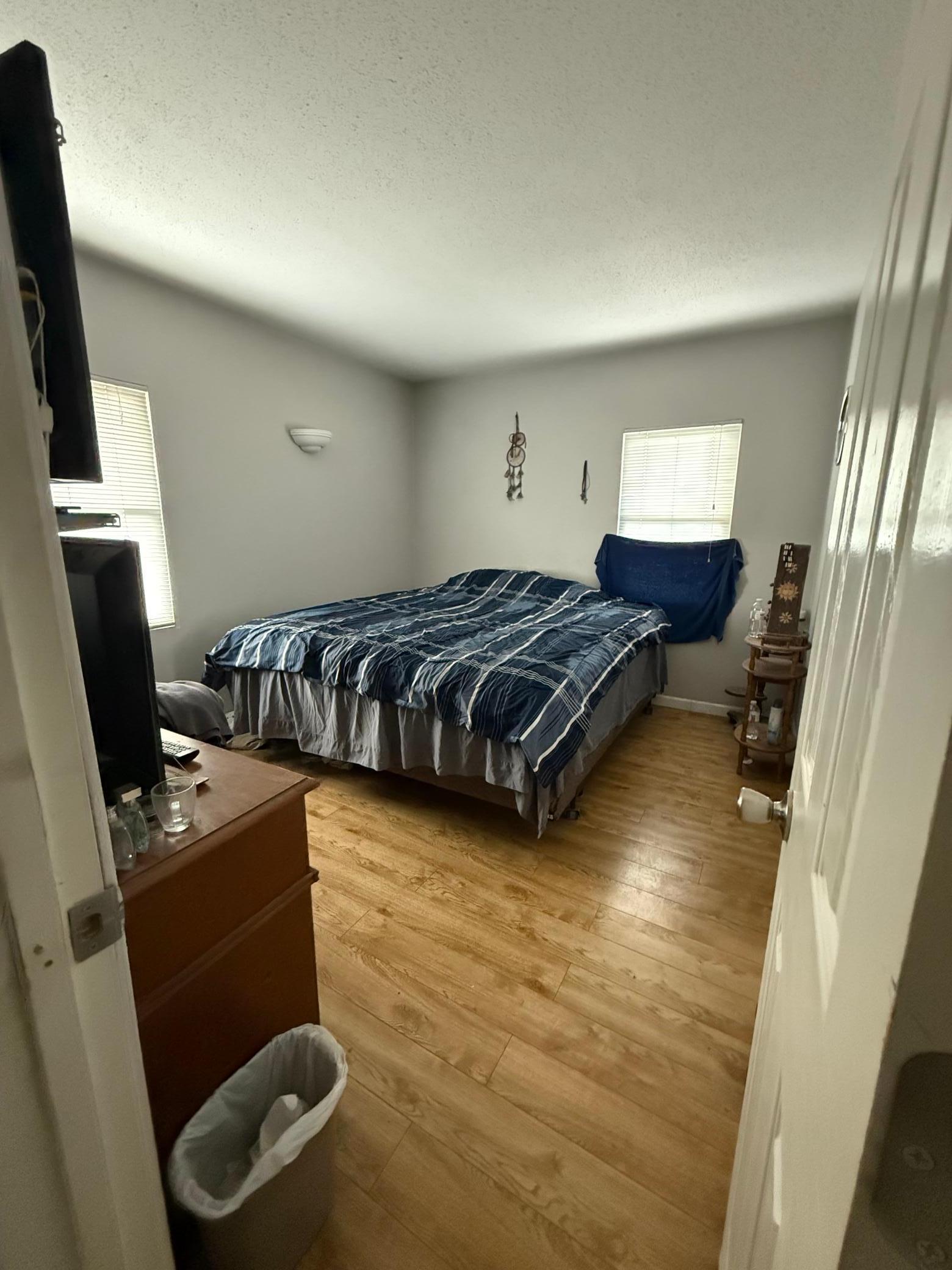 1900 home for sale at 1419 4th Avenue N in Fargo, ND — 16 bed, 4 bath (photo 4 of 17)