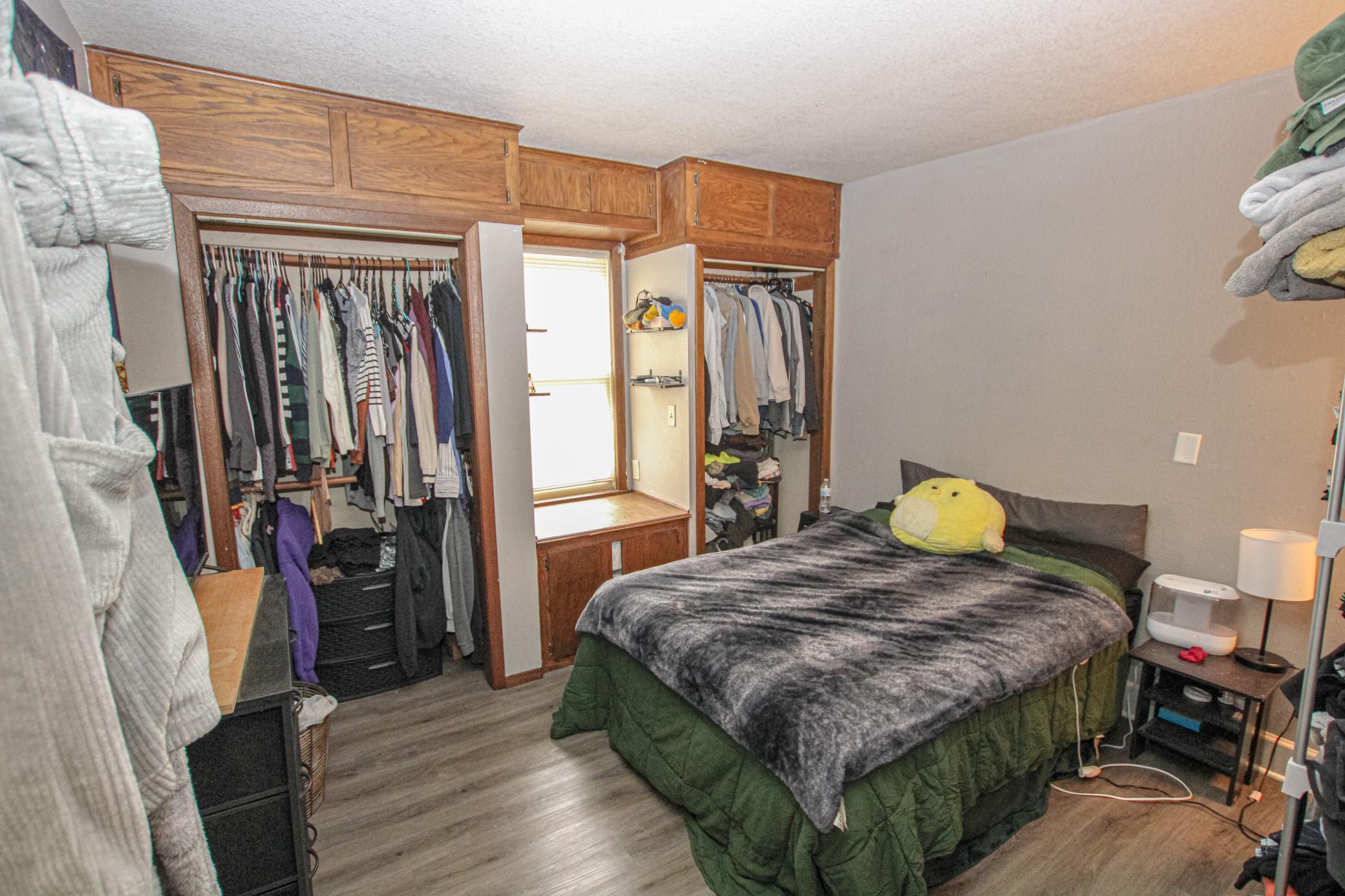 1916 duplex for sale at 1101 Jefferson Street in Alexandria, MN — 1 bed, 1 bath (photo 15 of 26)