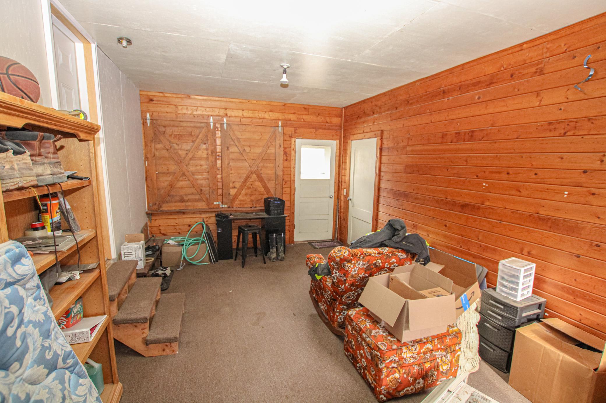 1916 duplex for sale at 1101 Jefferson Street in Alexandria, MN — 1 bed, 1 bath (photo 19 of 26)