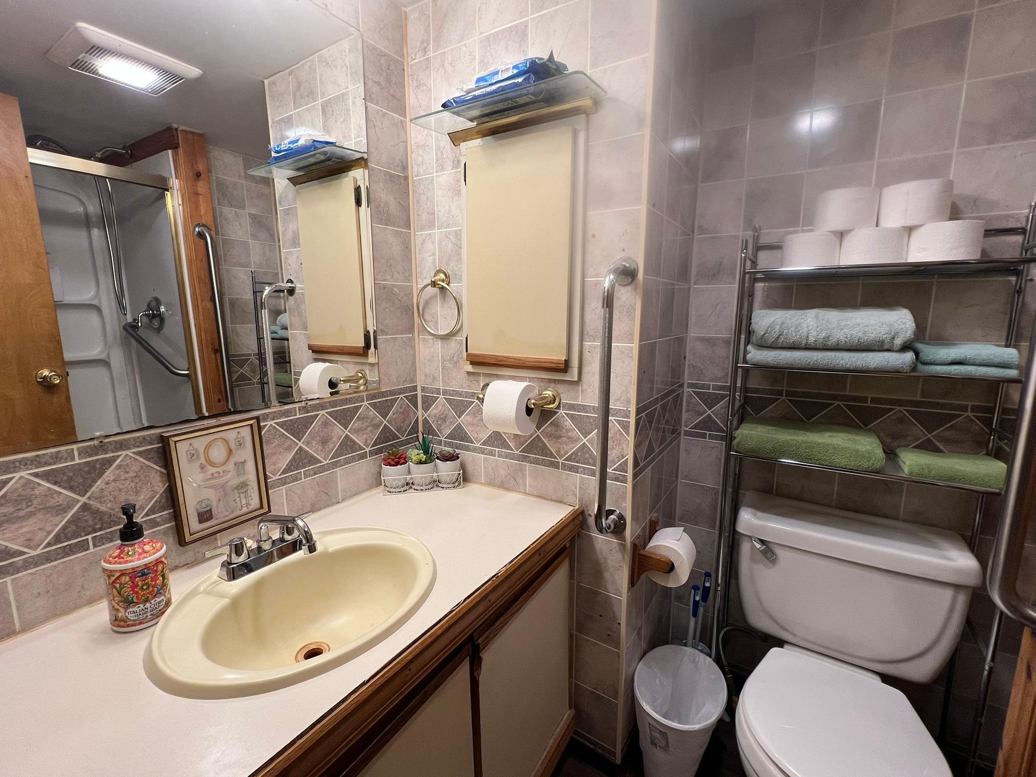 1987 single family home for sale at 10038 County Road 8 in Brainerd, MN — 3 bed, 2 bath (photo 11 of 24)