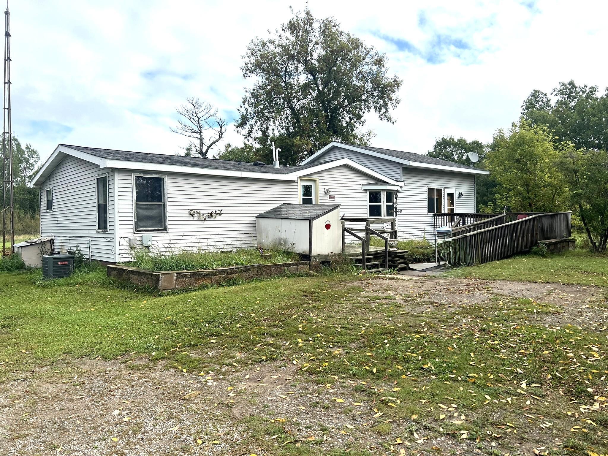 1987 single family home for sale at 10038 County Road 8 in Brainerd, MN — 3 bed, 2 bath (photo 23 of 24)