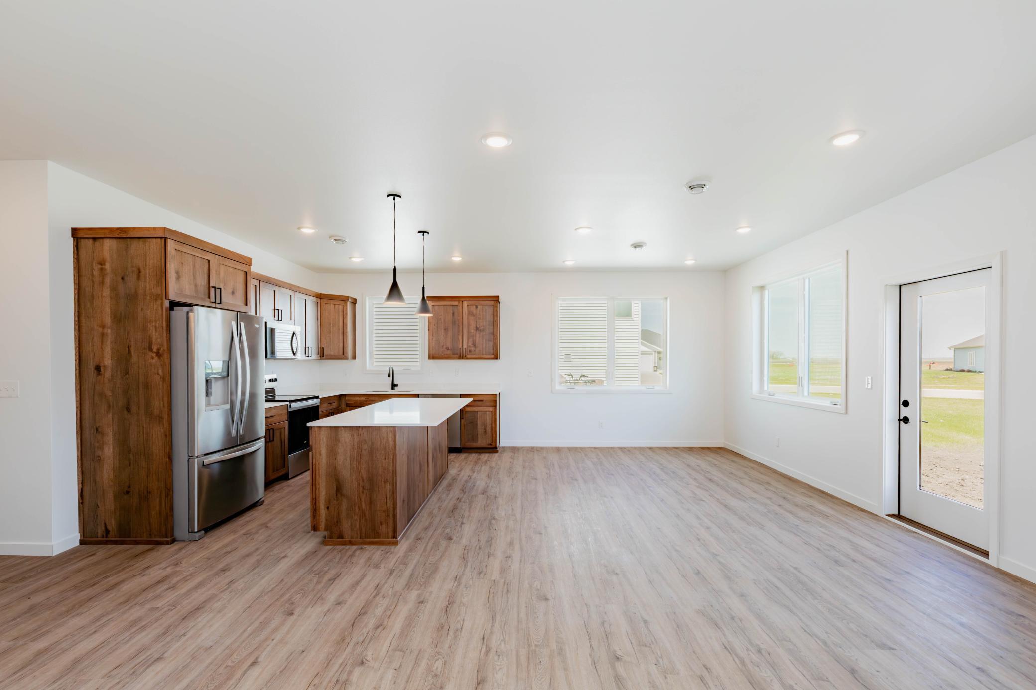 2026 single family home for sale at 407 16th Street NE in Dilworth, MN — 2 bed, 2 bath (photo 14 of 31)