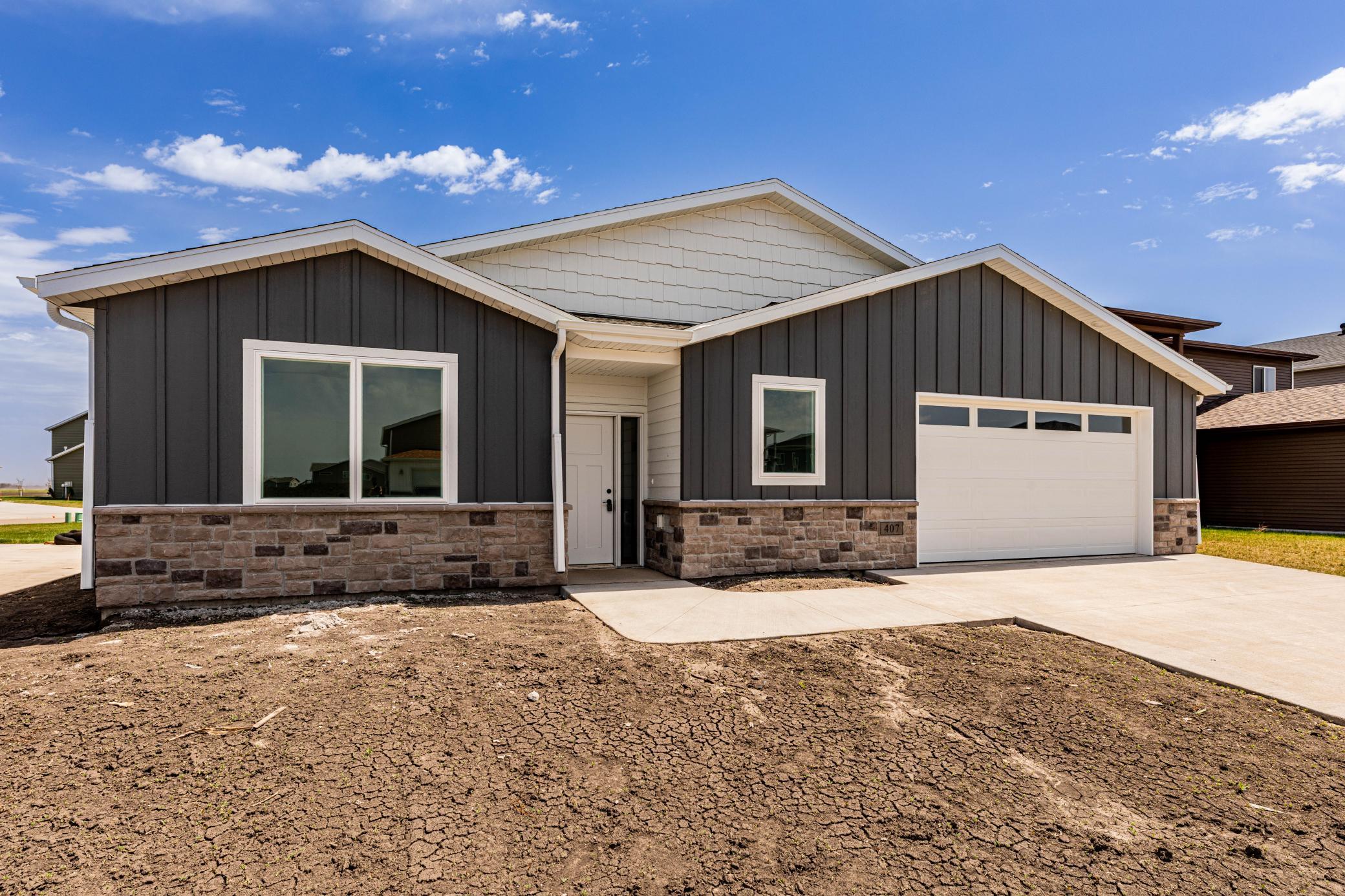2026 single family home for sale at 407 16th Street NE in Dilworth, MN — 2 bed, 2 bath (photo 3 of 31)