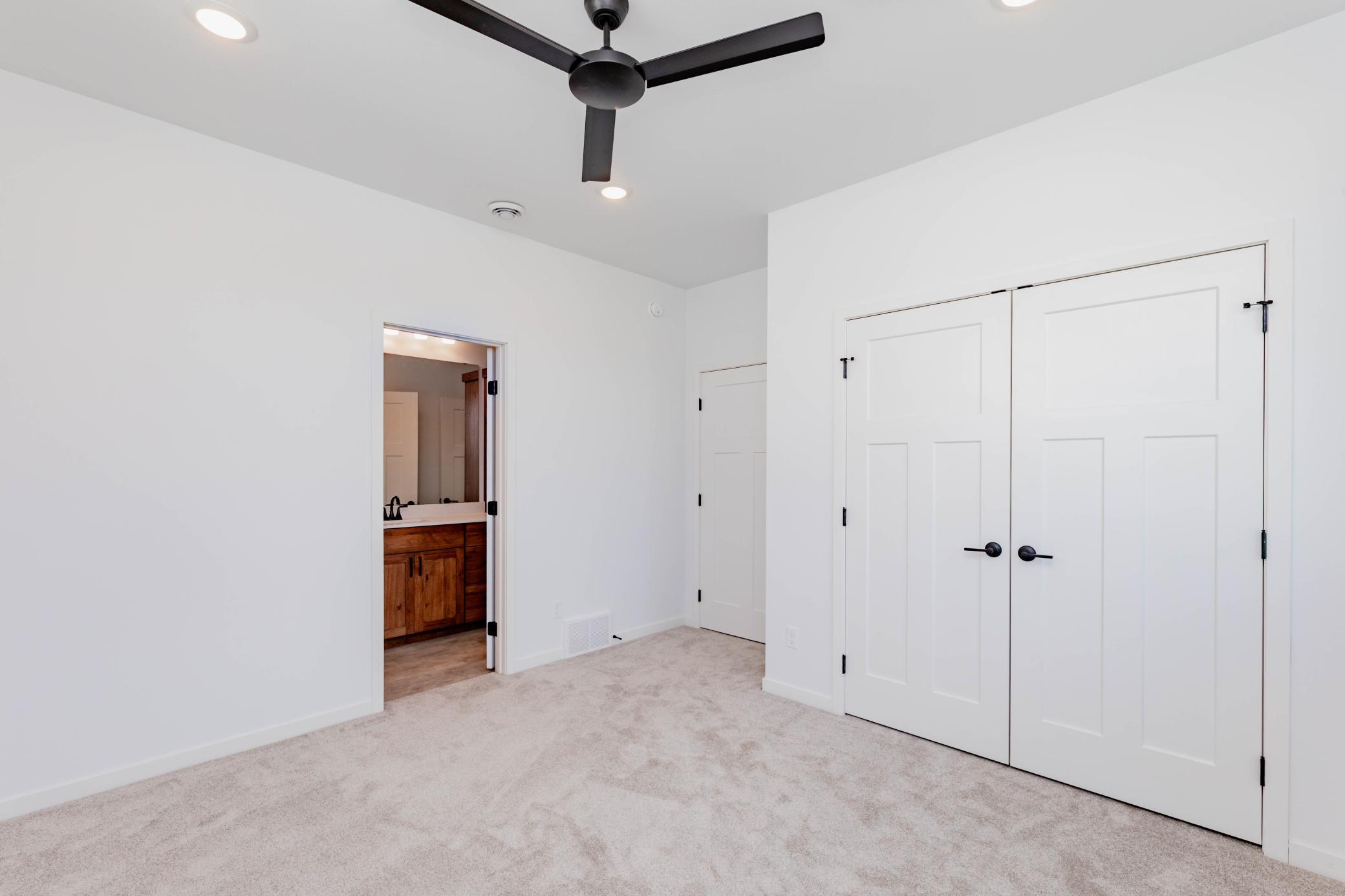 2026 single family home for sale at 407 16th Street NE in Dilworth, MN — 2 bed, 2 bath (photo 8 of 31)
