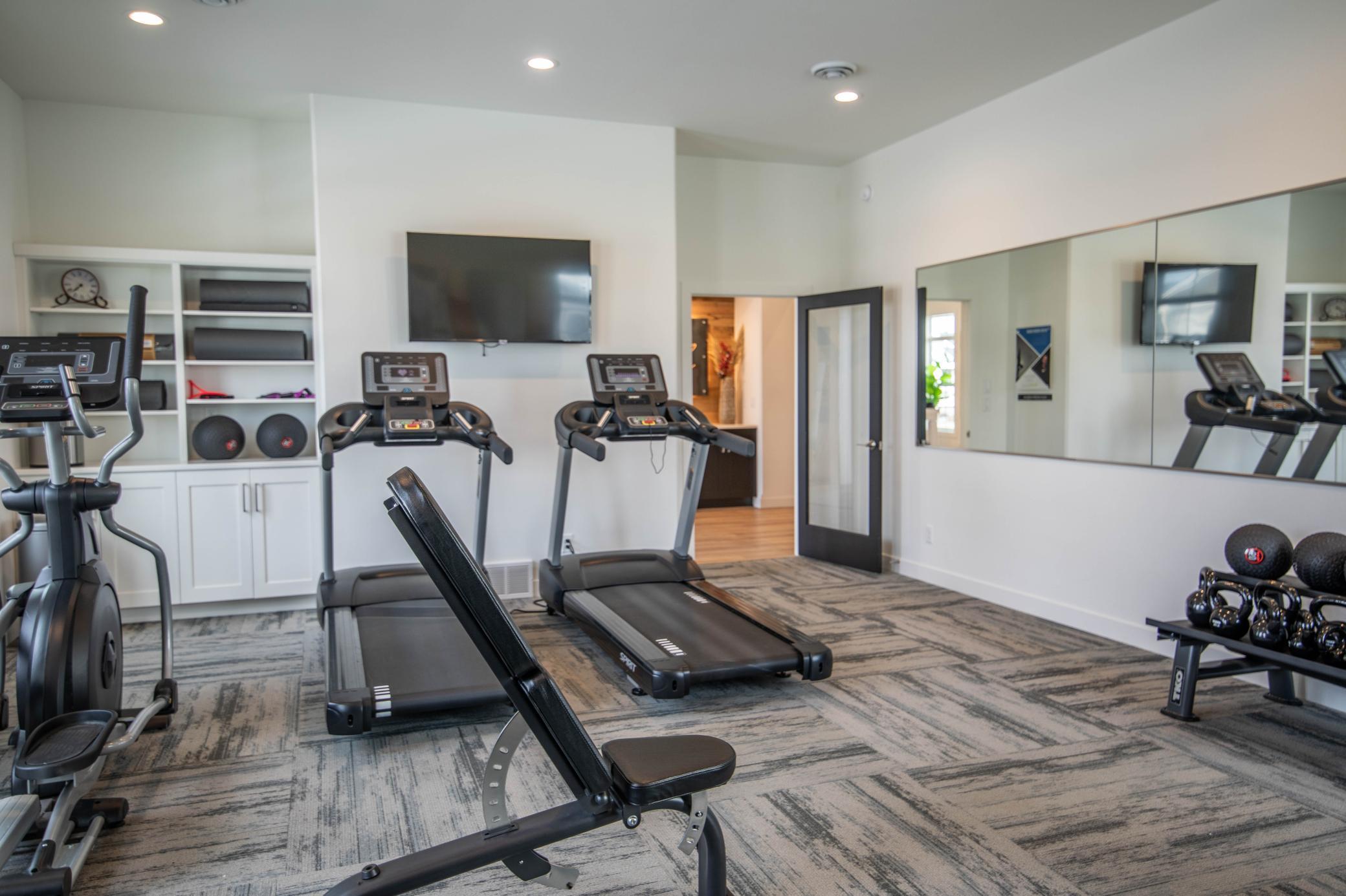 2025 single family home for sale at 6525 Sun Valley Boulevard in Horace, ND — 2 bed, 2 bath (photo 22 of 43)