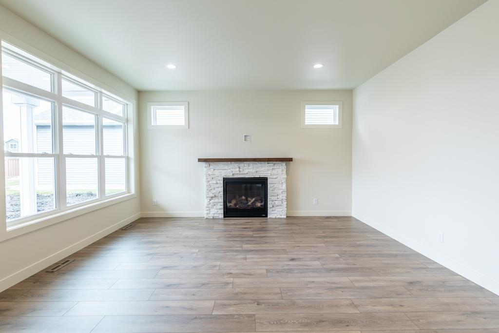 2025 single family home for sale at 6525 Sun Valley Boulevard in Horace, ND — 2 bed, 2 bath (photo 29 of 43)