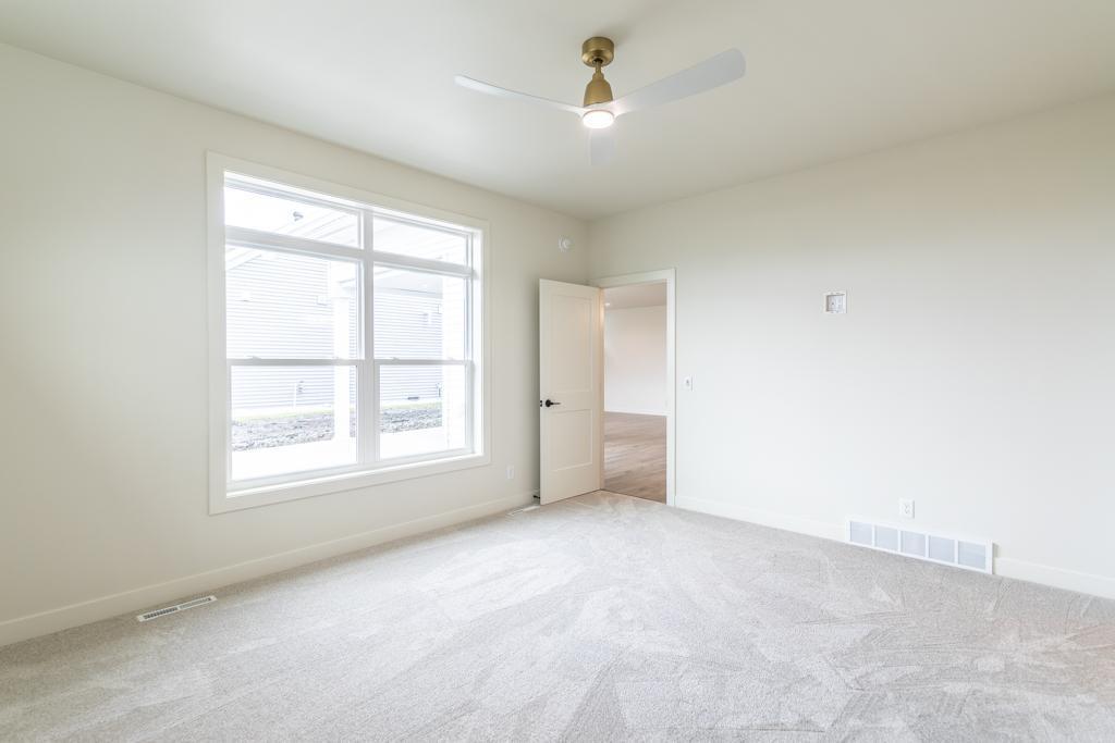 2025 single family home for sale at 6525 Sun Valley Boulevard in Horace, ND — 2 bed, 2 bath (photo 38 of 43)