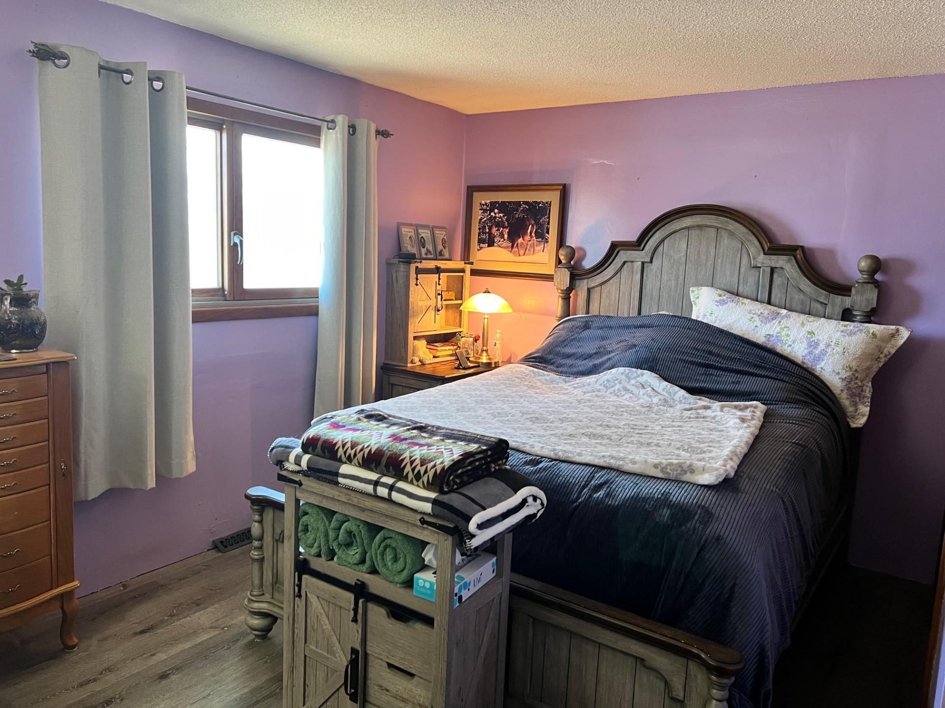 1977 single family home for sale at 8042 Meades Addn Drive SE in Alexandria, MN — 3 bed, 2 bath (photo 15 of 24)